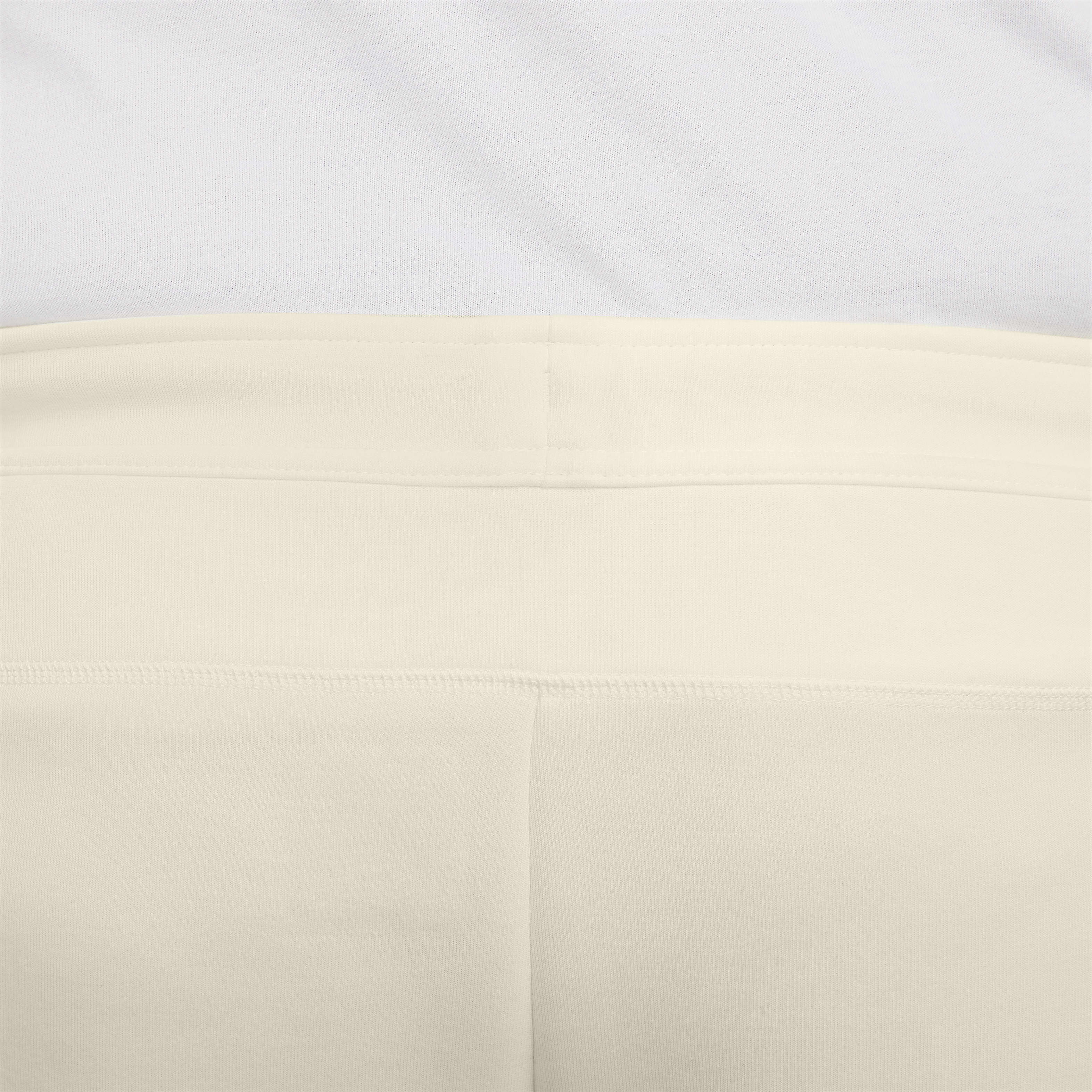 Nike Sportswear Tech Fleece image number 18