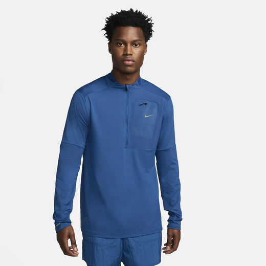 Nike Dri-FIT Men's Long-Sleeve Fleece Fitness Top.