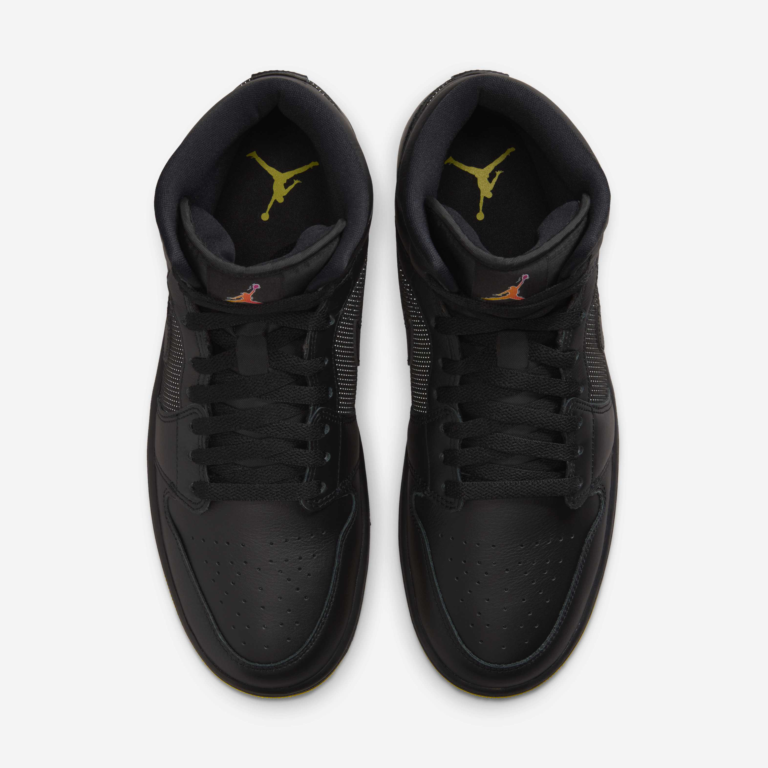 Air Jordan 1 Mid SE image number 3