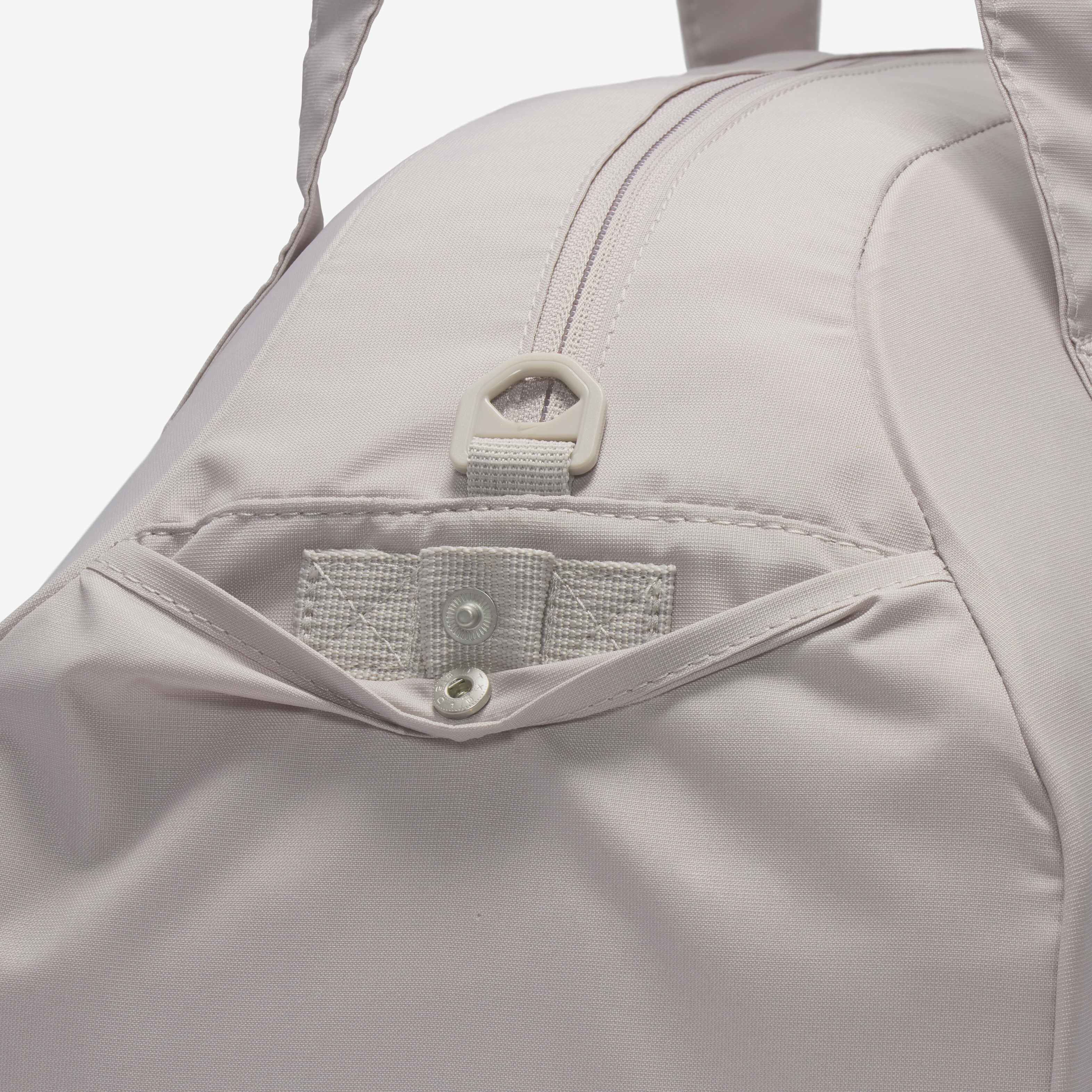 نايكي جيم كلوب image number 6