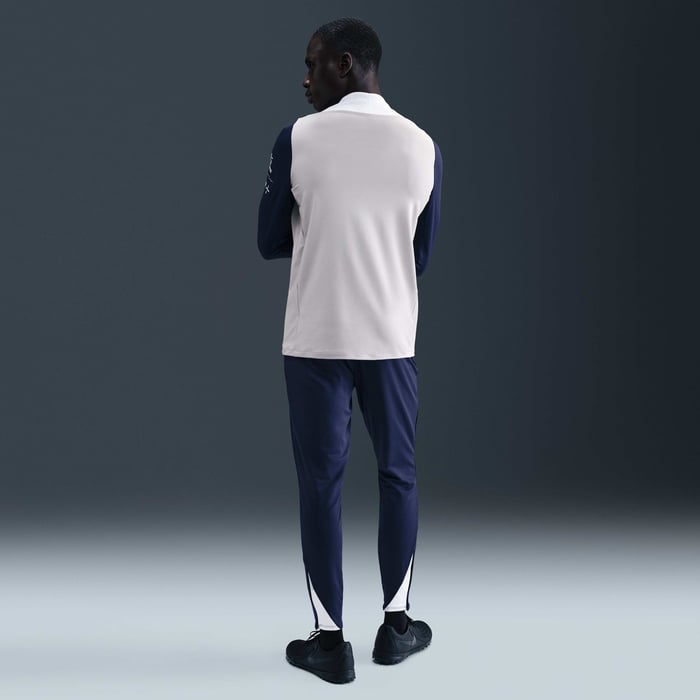 Tottenham Hotspur Strike image number 3 Tottenham Hotspur Strike image number 3