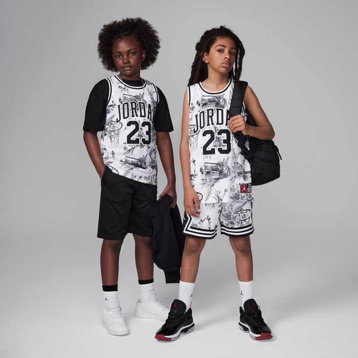 تيشيرت جوردن 23 سترايبد image number 1 تيشيرت جوردن 23 سترايبد image number 1