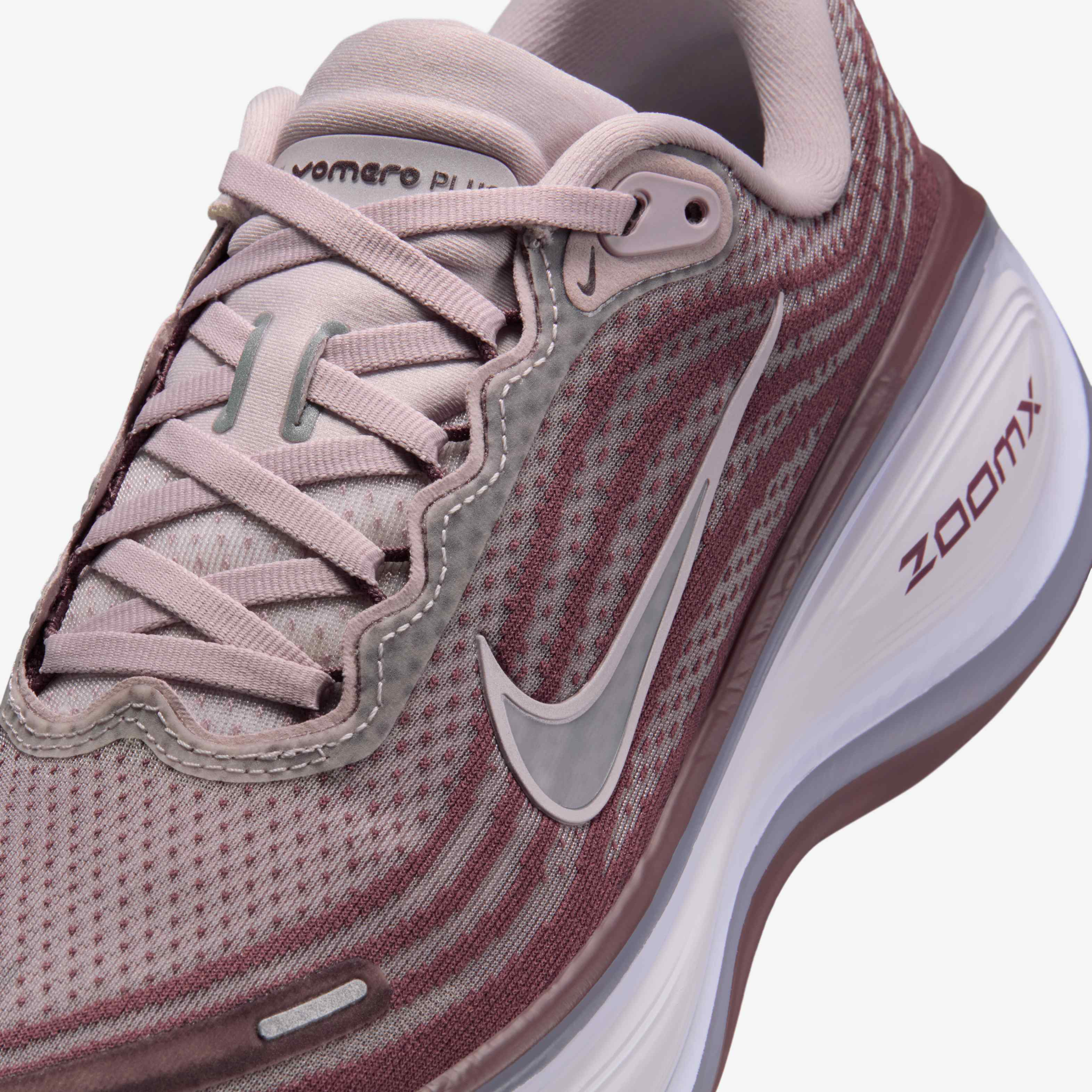 نايكي فوميرو بلس image number 6