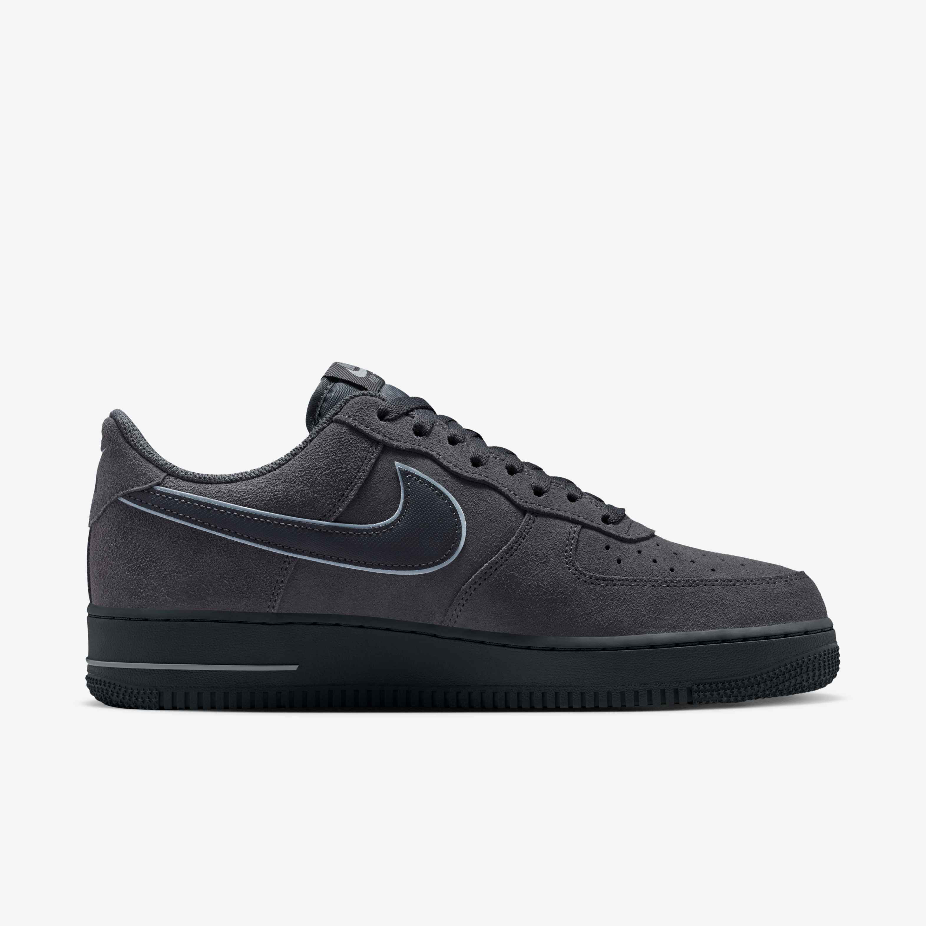Nike Air Force 1 '07 LV8 image number 2