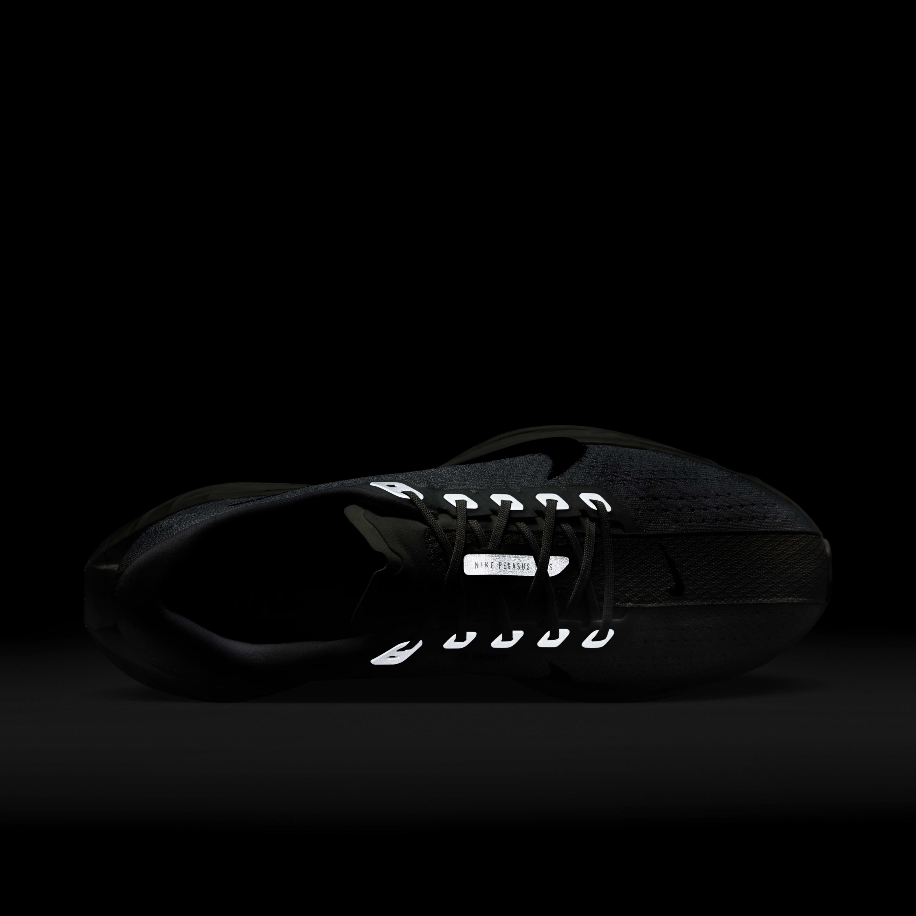 Nike Pegasus Plus image number 8