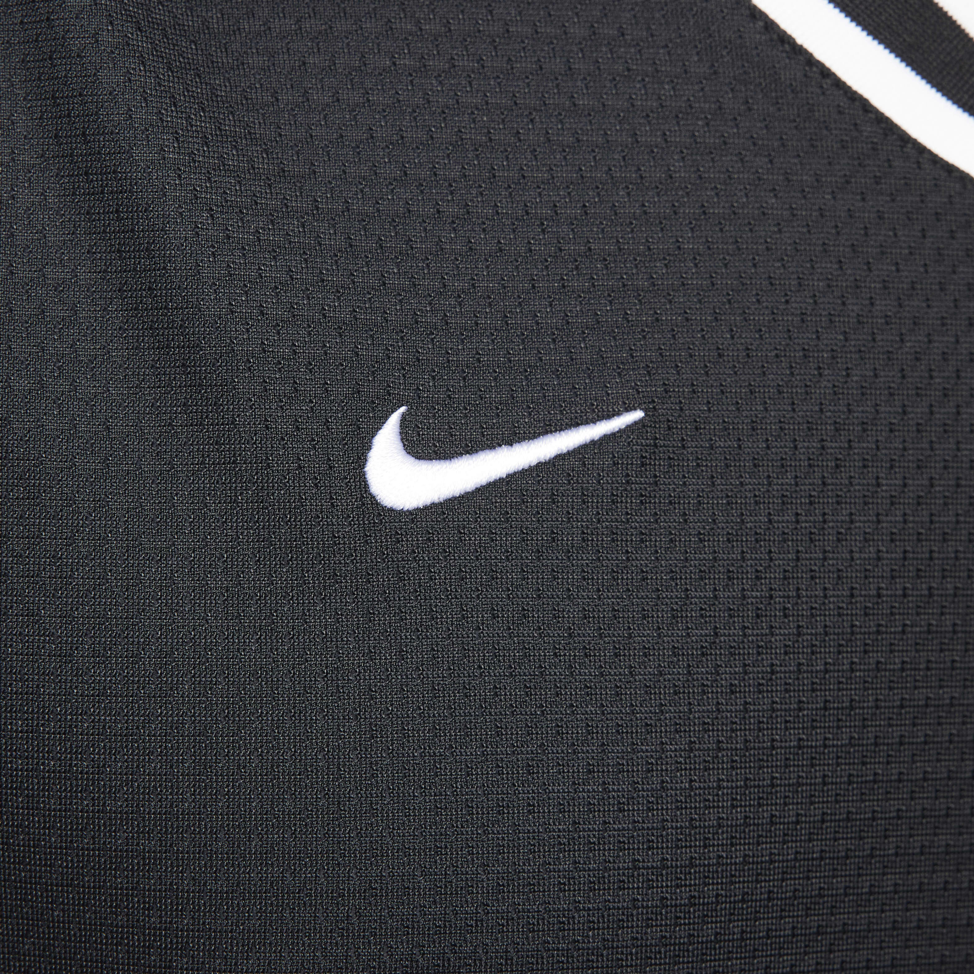 Nike DNA image number 4