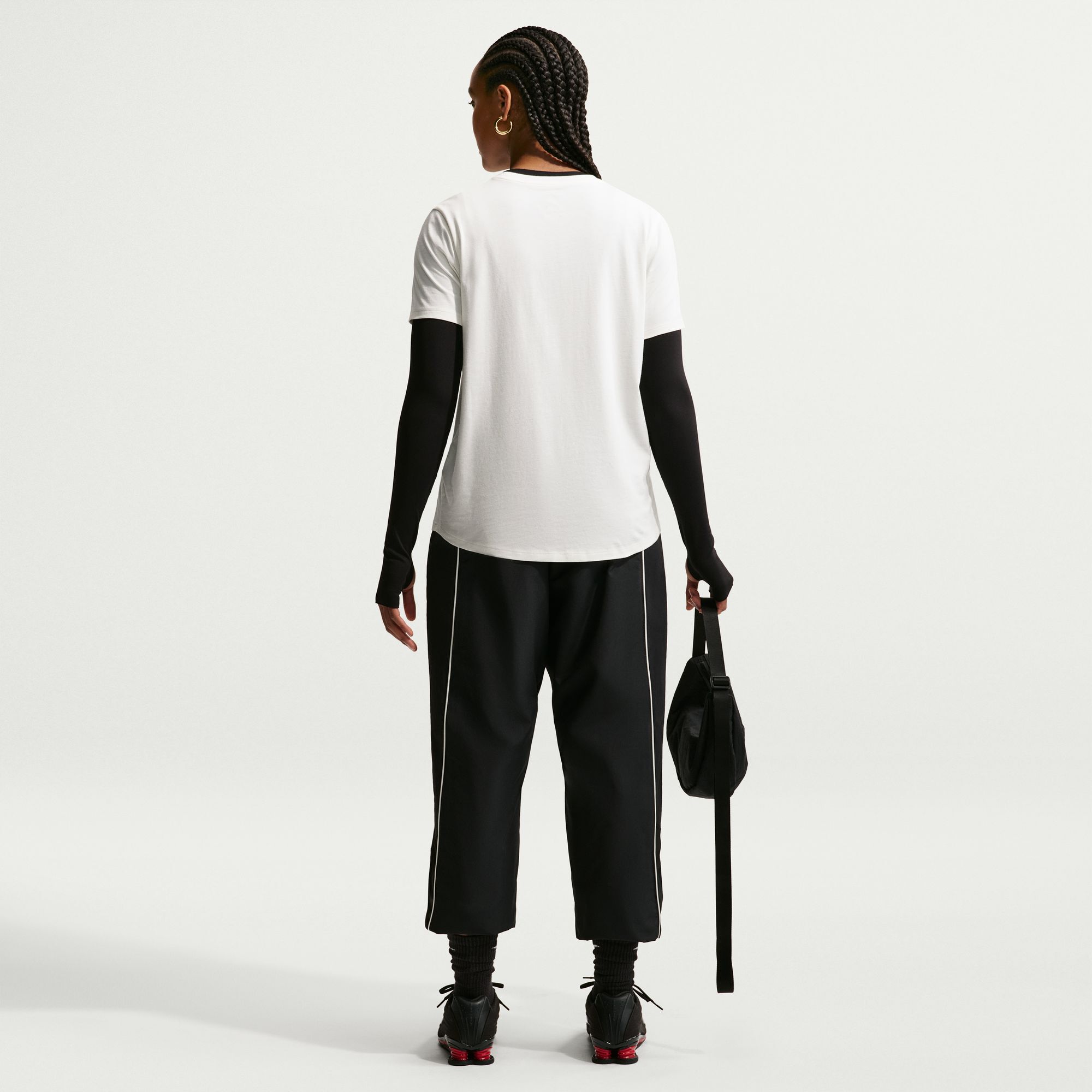 Nike Sportswear Essentials image number 1