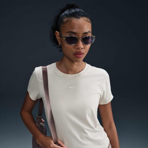 نايكي سبورتسوير تشيل نت