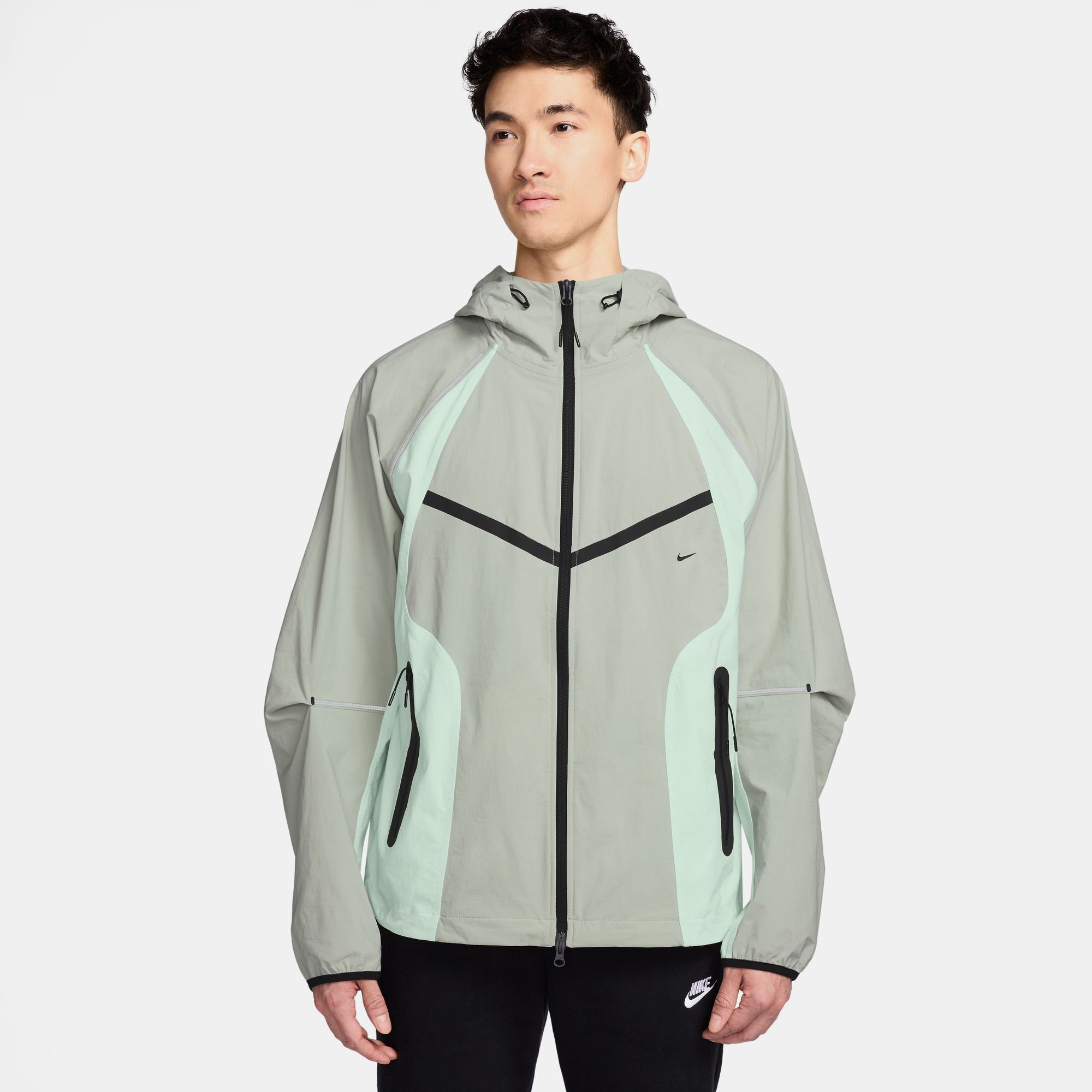 Nike Tech image number 0