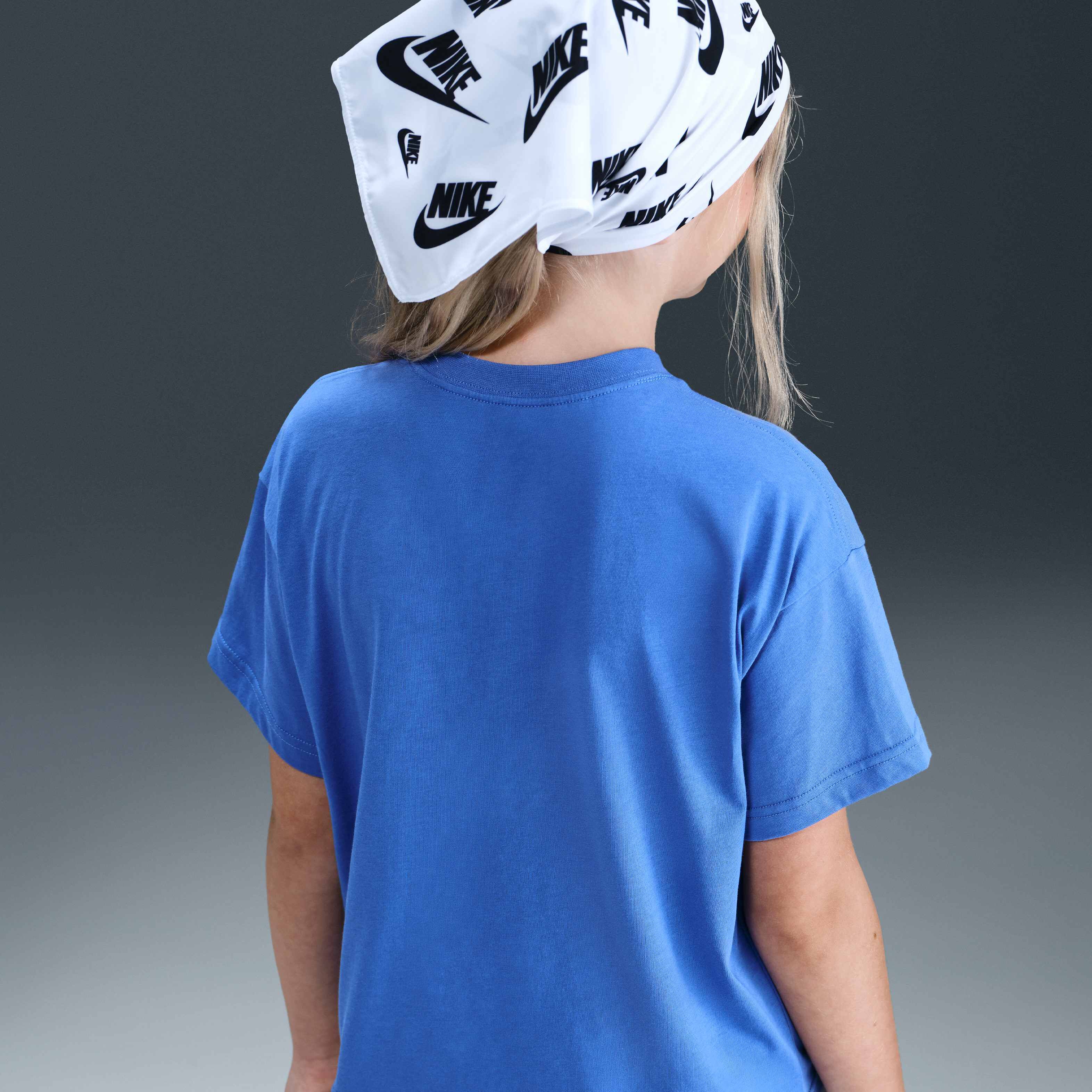 نايكي سبورتسوير image number 1