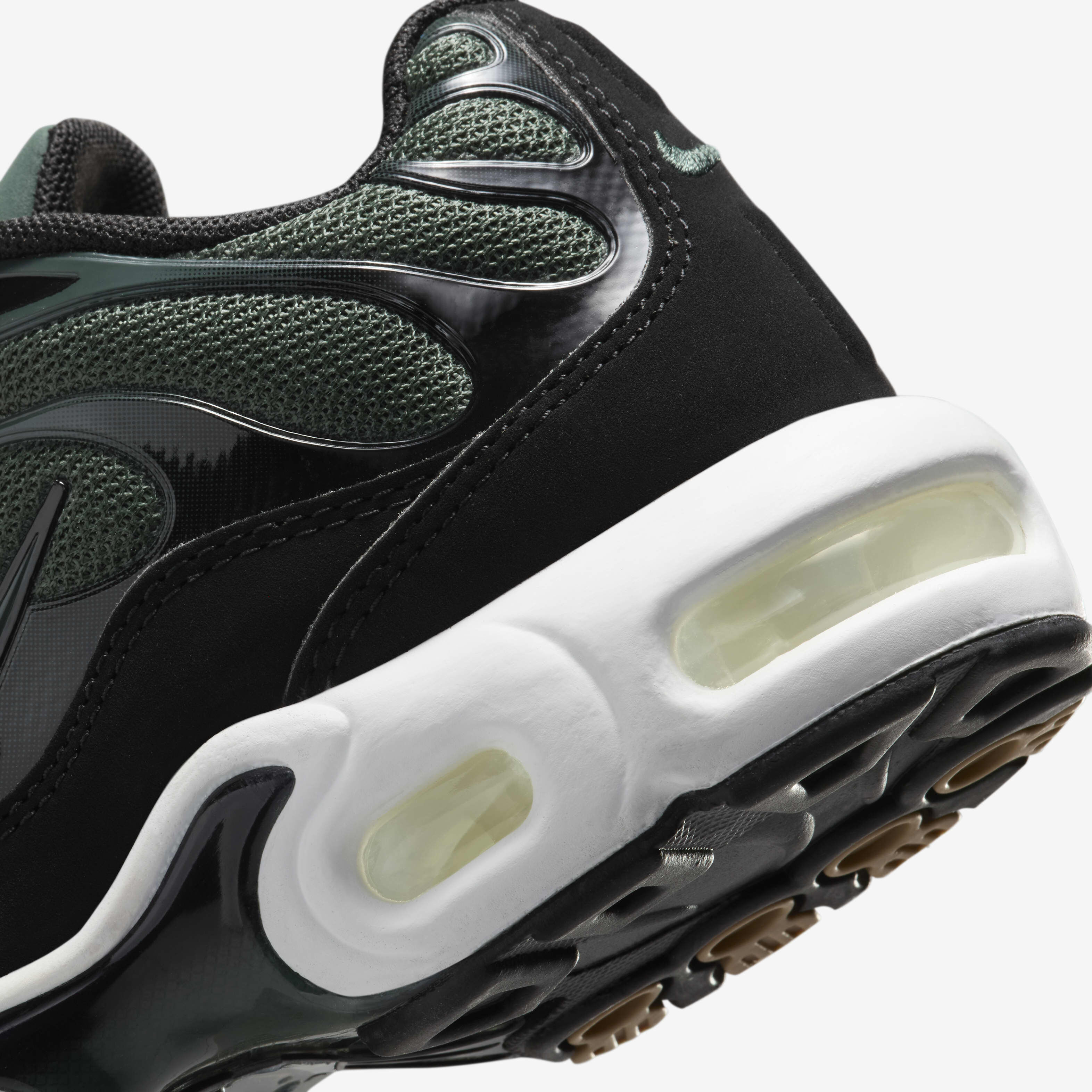 Buy Nike Air Max Plus Younger Kids Shoes Nike UAE Official
