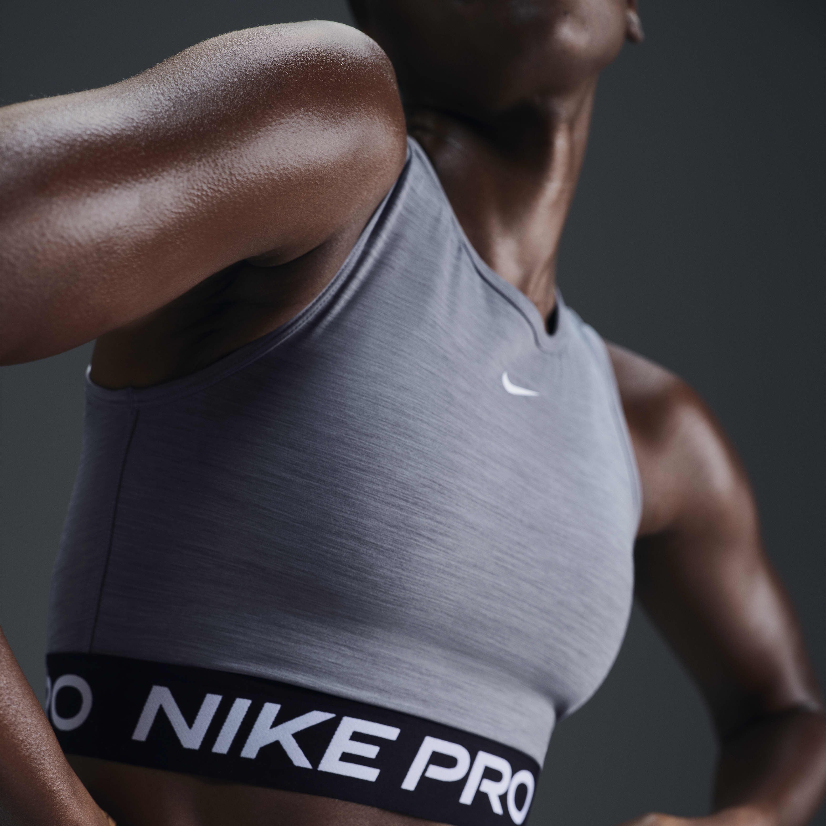 Nike Pro image number 1
