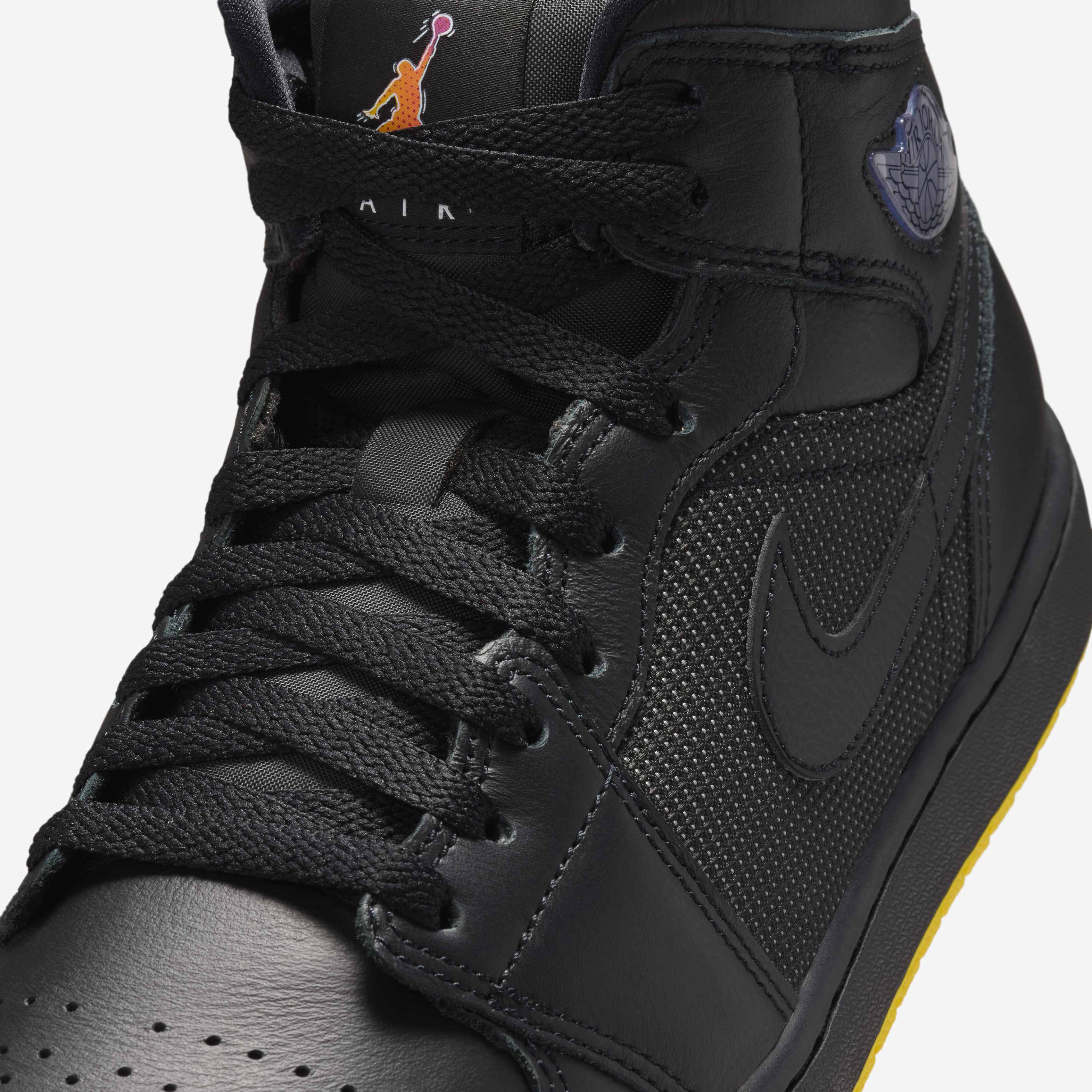 Air Jordan 1 Mid SE image number 6