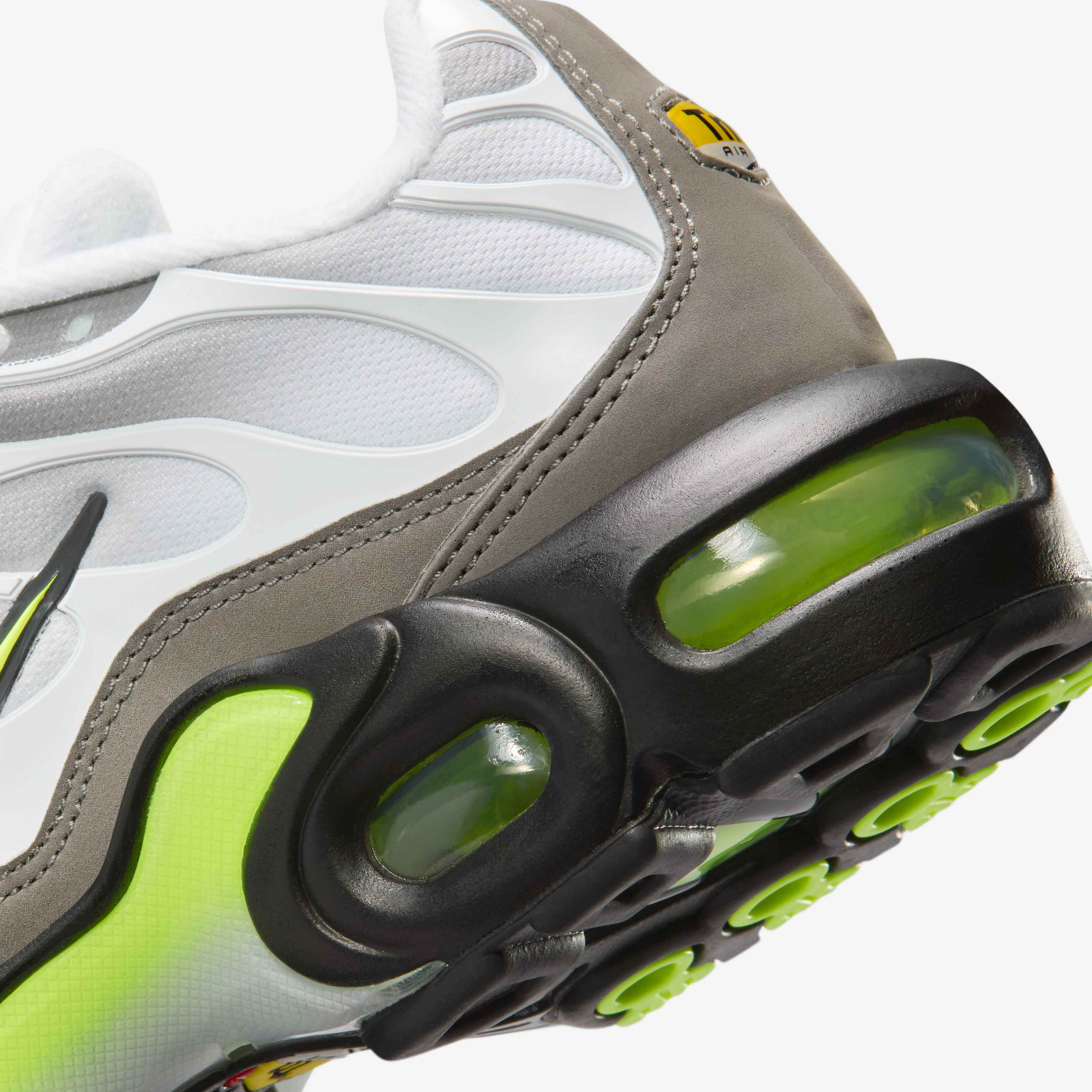 Nike Air Max Plus image number 7