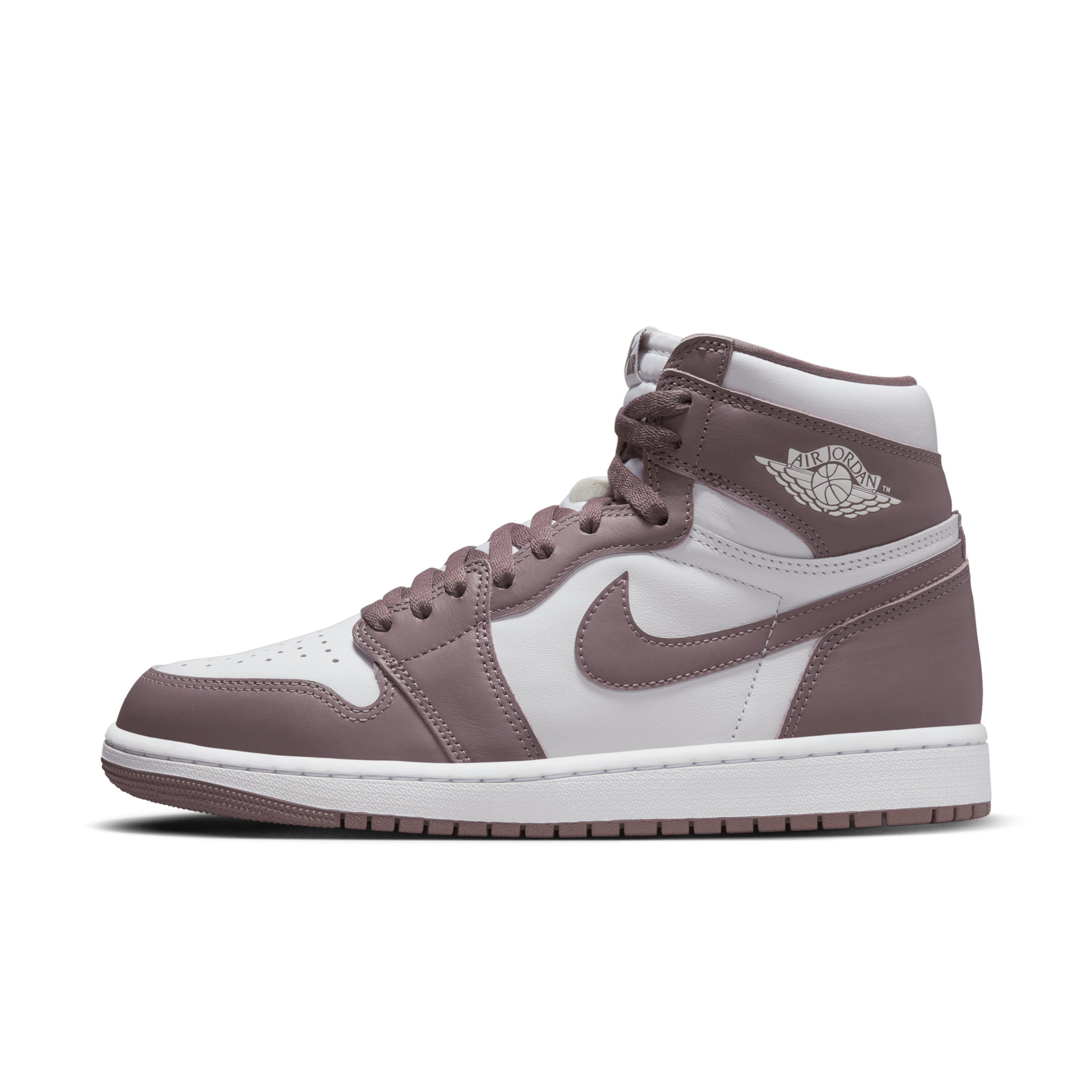 Shop Air Jordan 1 Retro High OG Men s Shoes Nike UAE