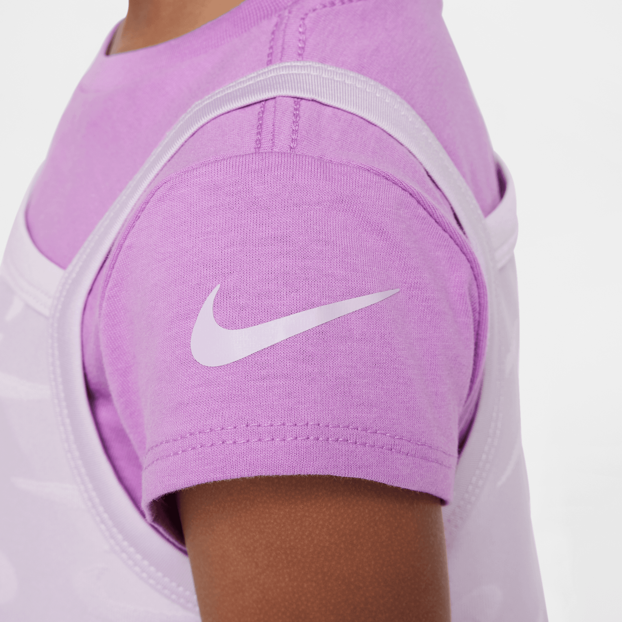 Nike Swoosh Motion image number 2