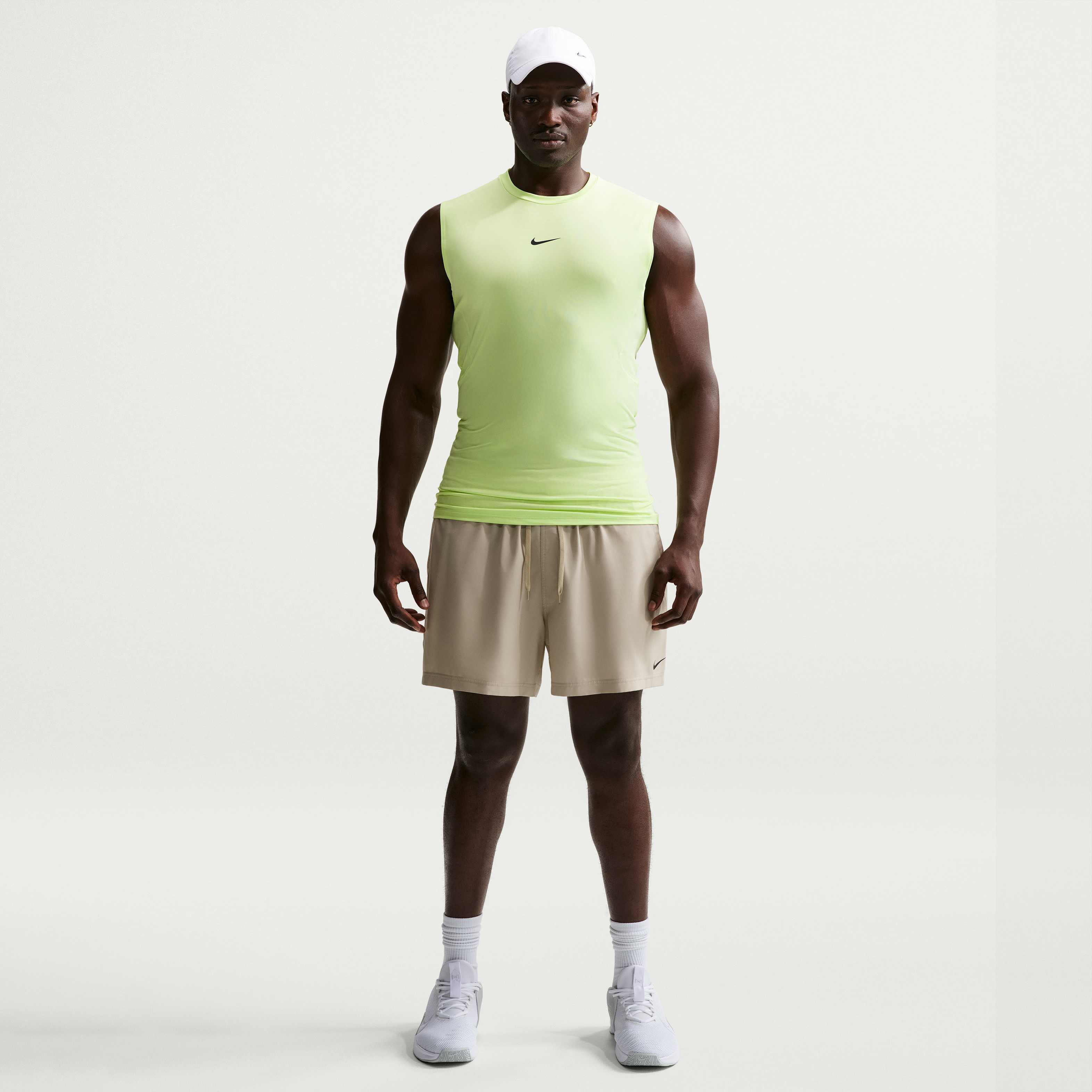 Nike Pro image number 8
