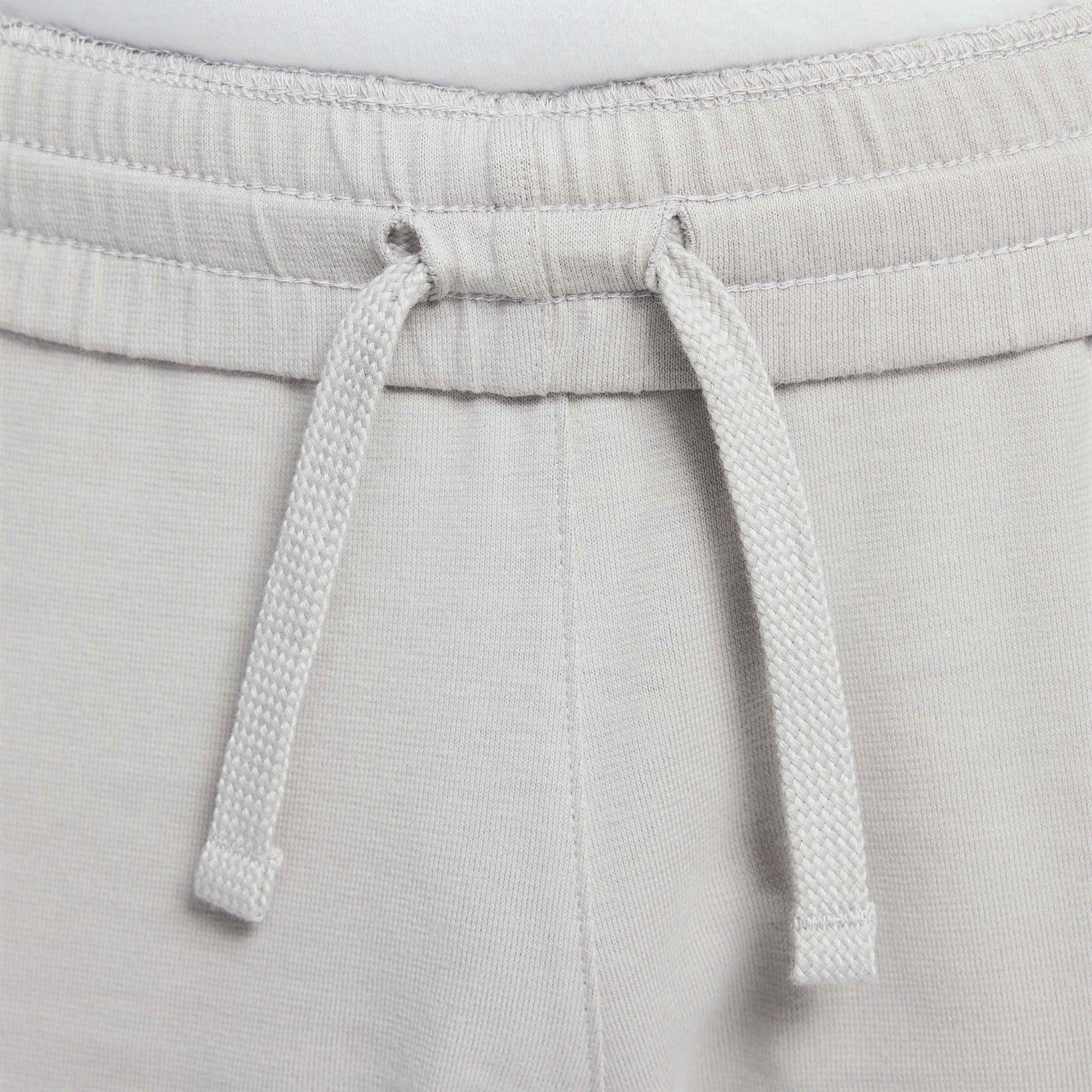 نايكي سبورتسوير كلوب image number 3