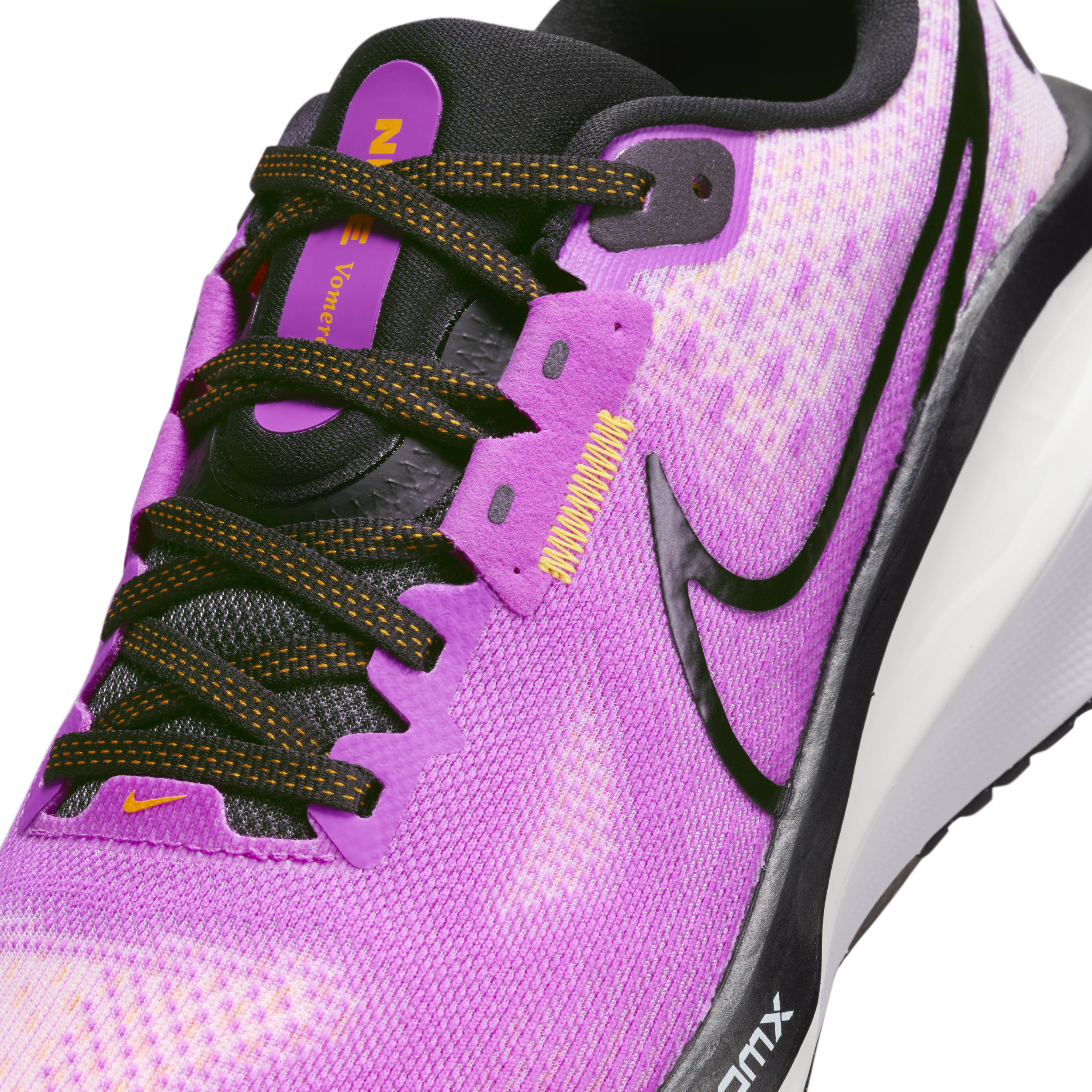 womens nike vomero 12