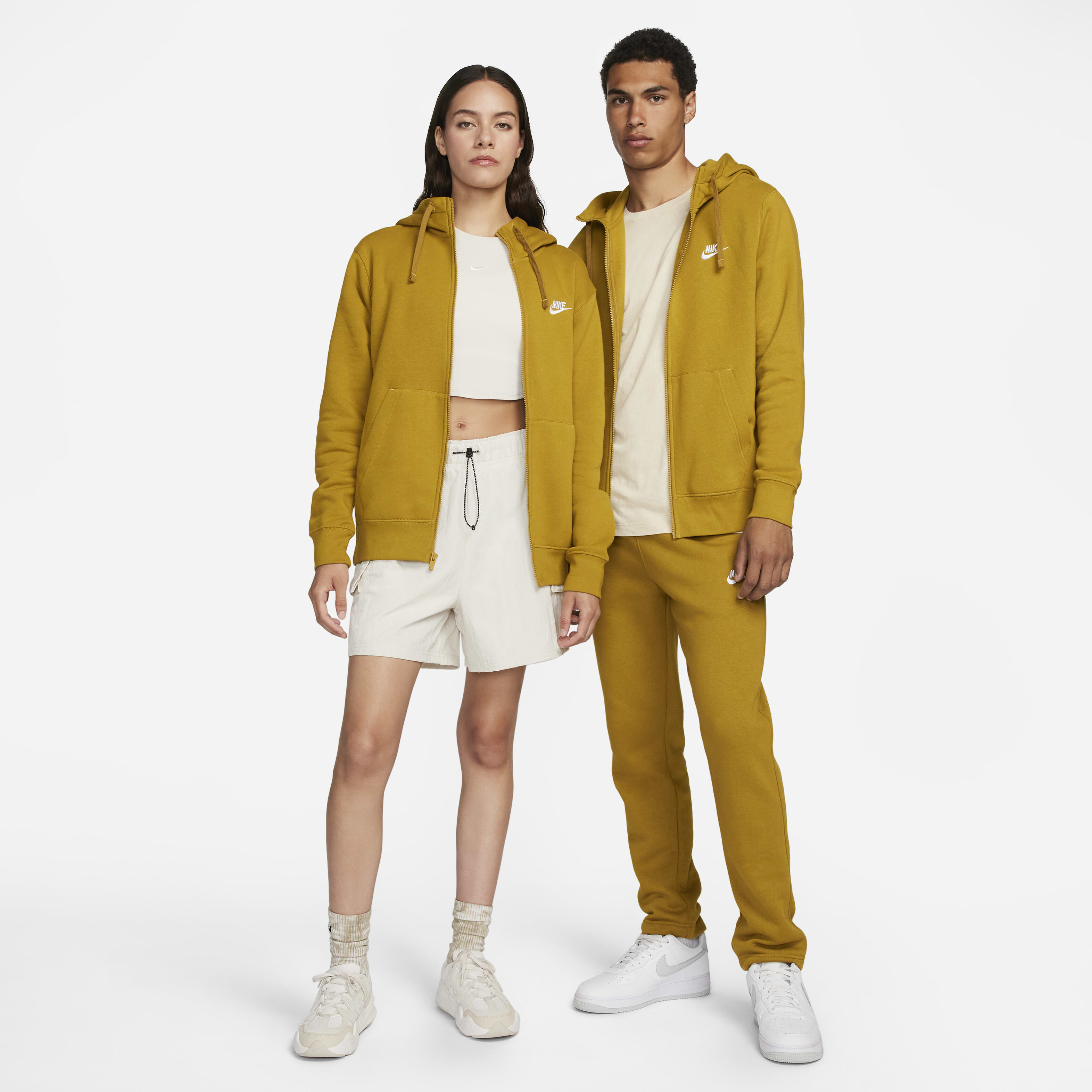 نايكي سبورتسوير كلوب فليس image number 6