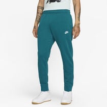 Nike Sportswear Club