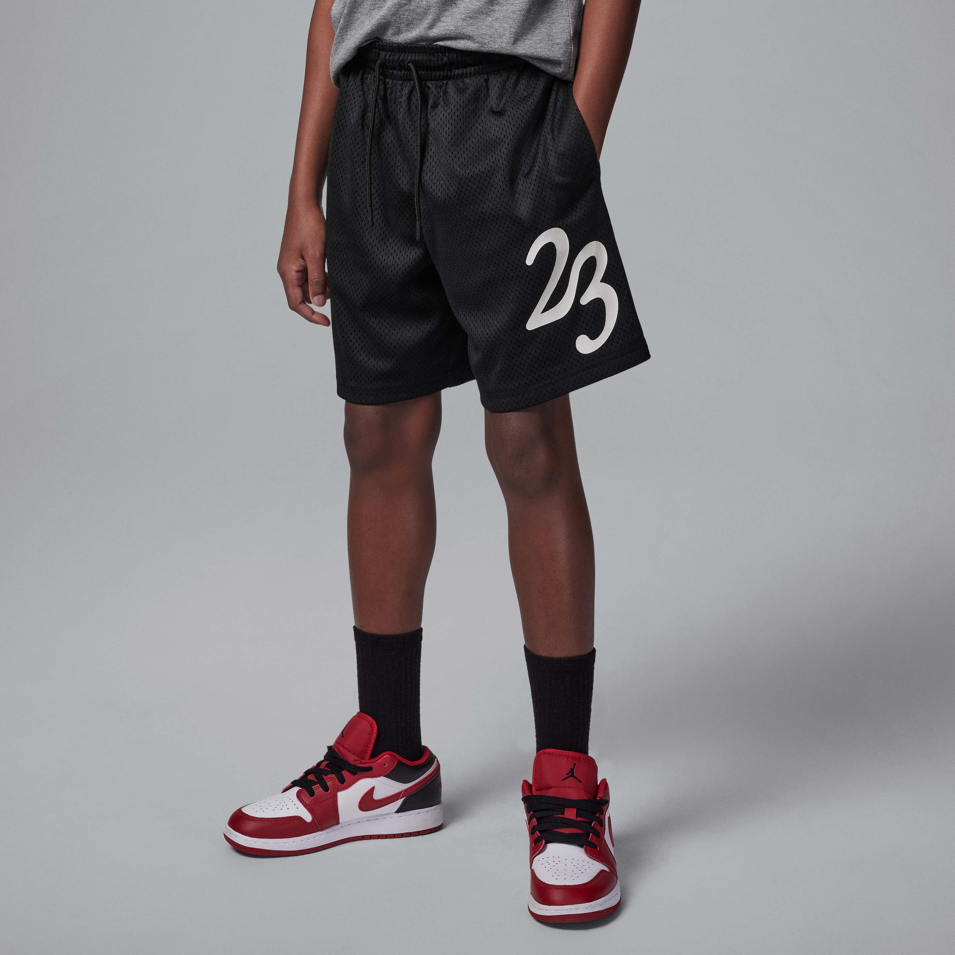 جوردن ام في بي image number 0