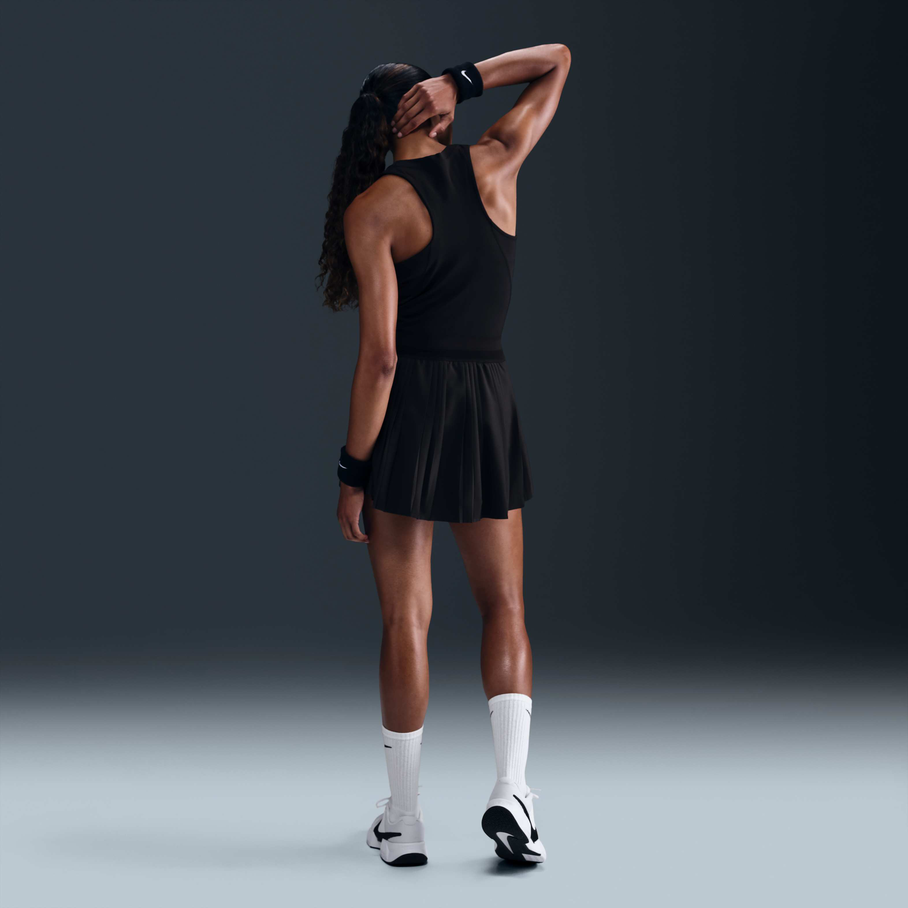 NikeCourt Advantage image number 4
