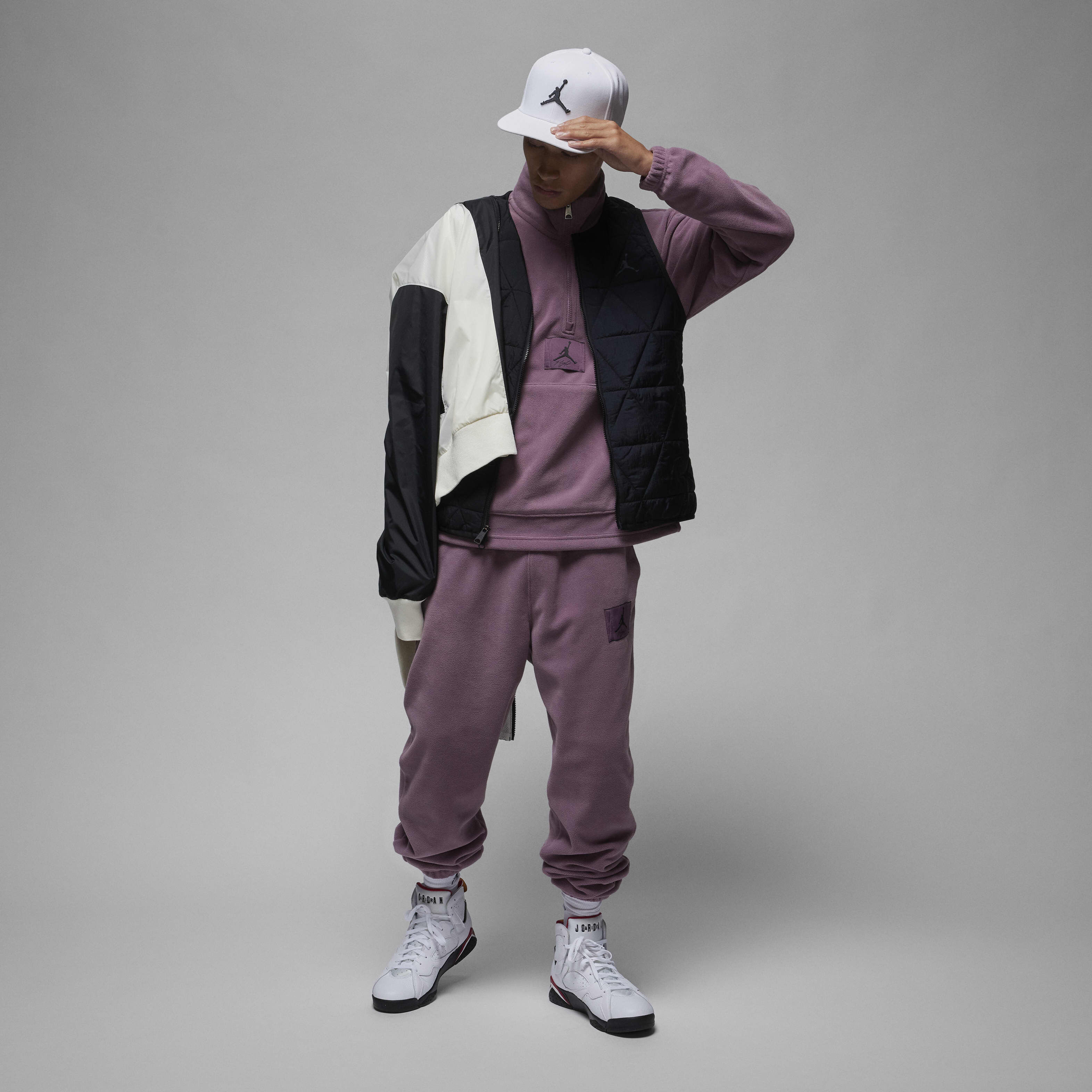 Jordan Essentials image number 4