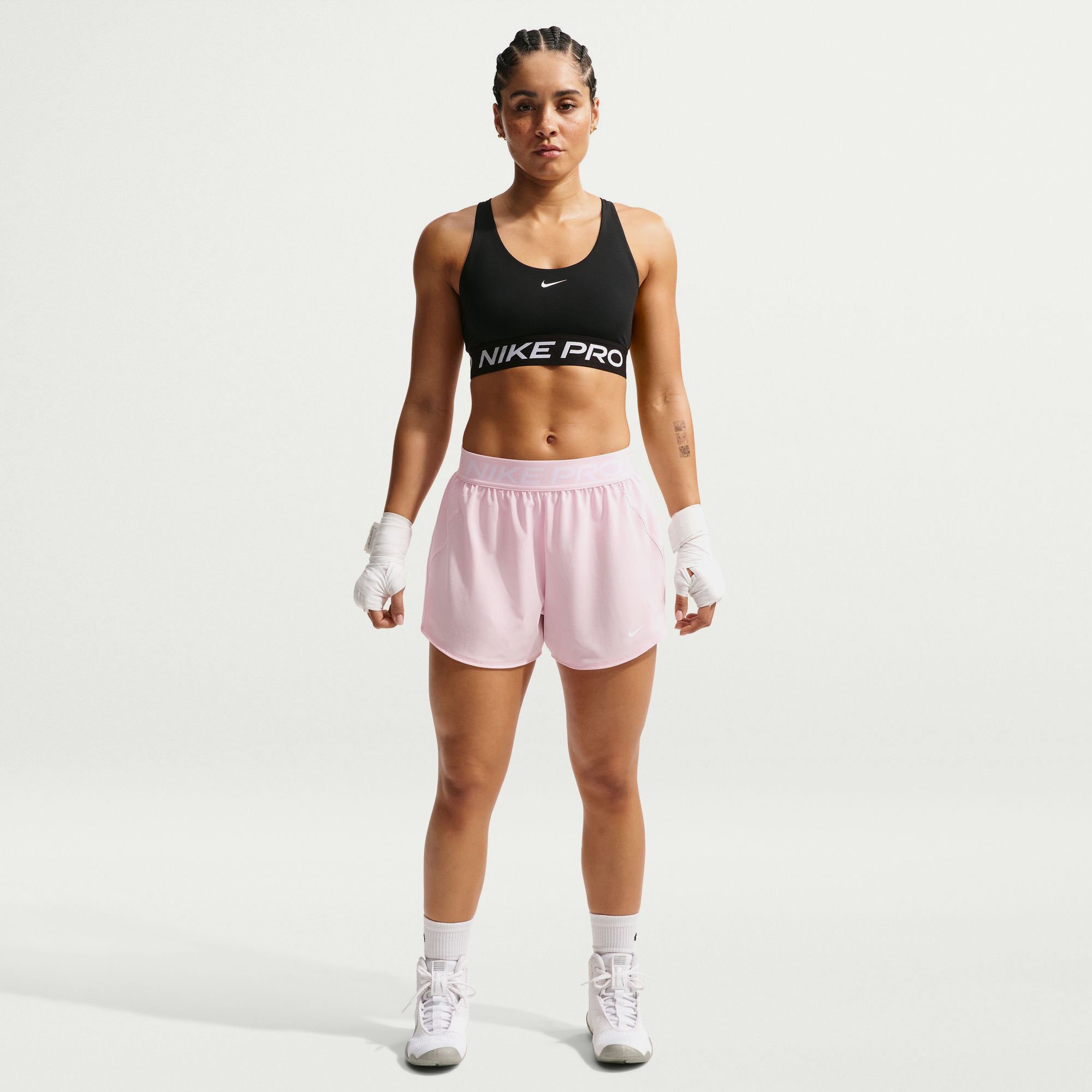 Nike Pro image number 0