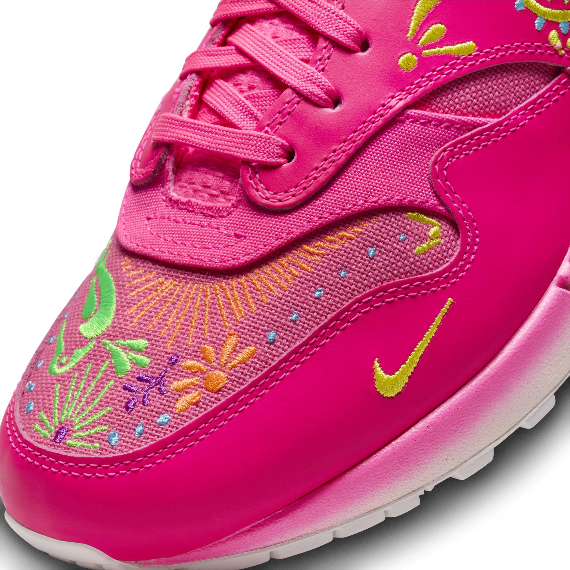 Nike dia sale online