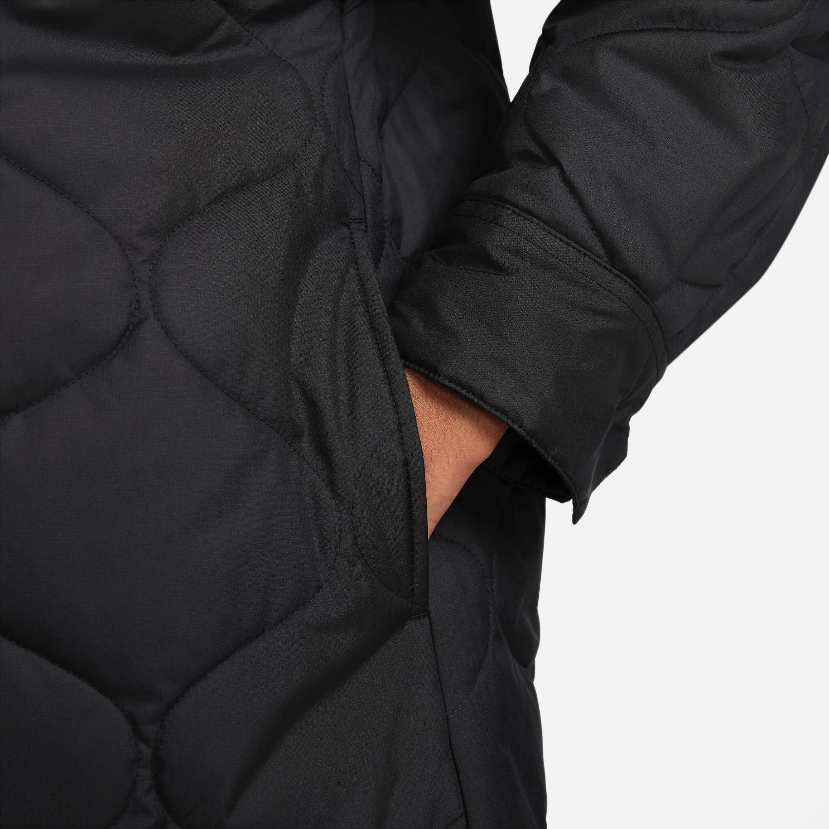 Nike Sportswear Essential image number 5