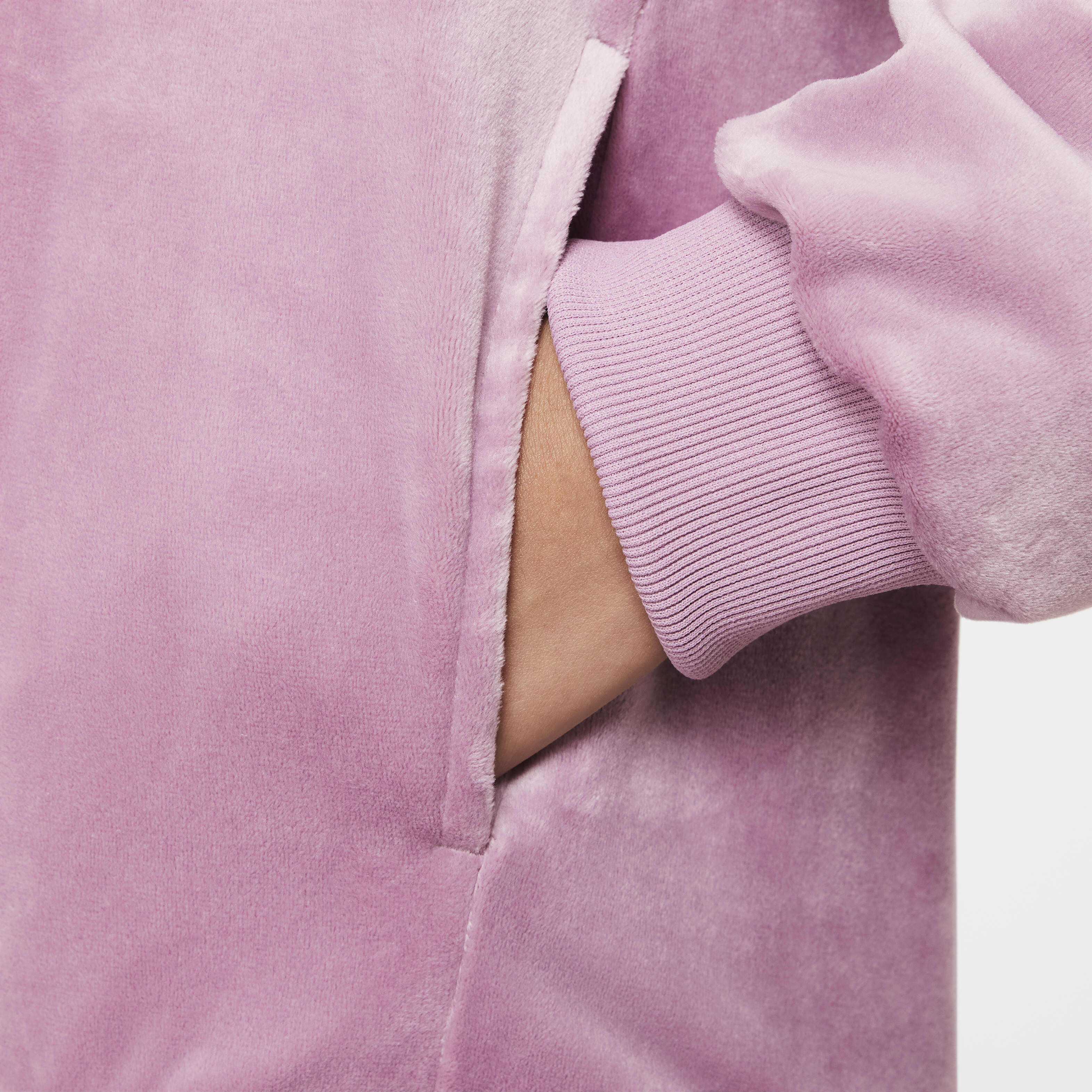 نايكي سبورتسوير image number 3