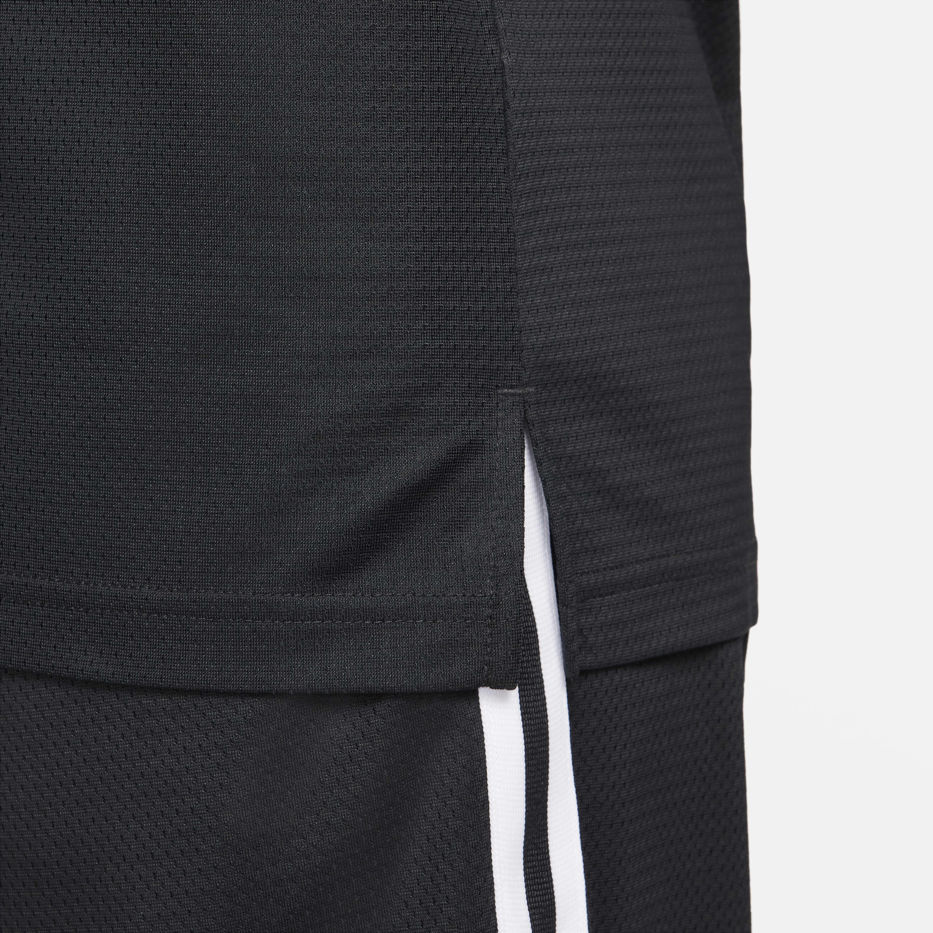 Nike DNA image number 3