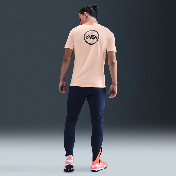 F.C. Barcelona Strike Third image number 4 F.C. Barcelona Strike Third image number 4