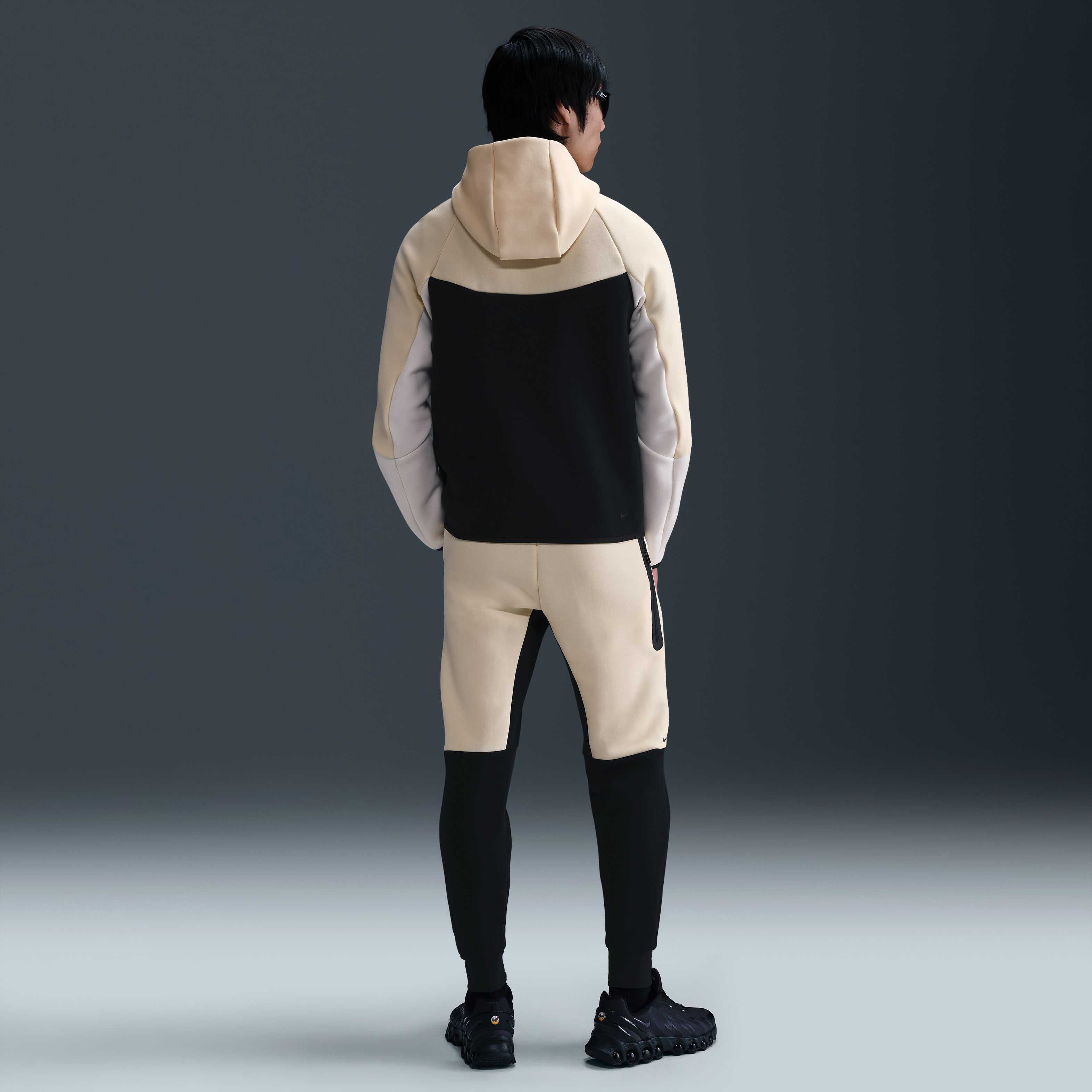 Nike Tech image number 4