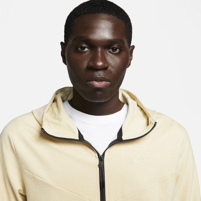 Nike sportswear tech fleece top beige