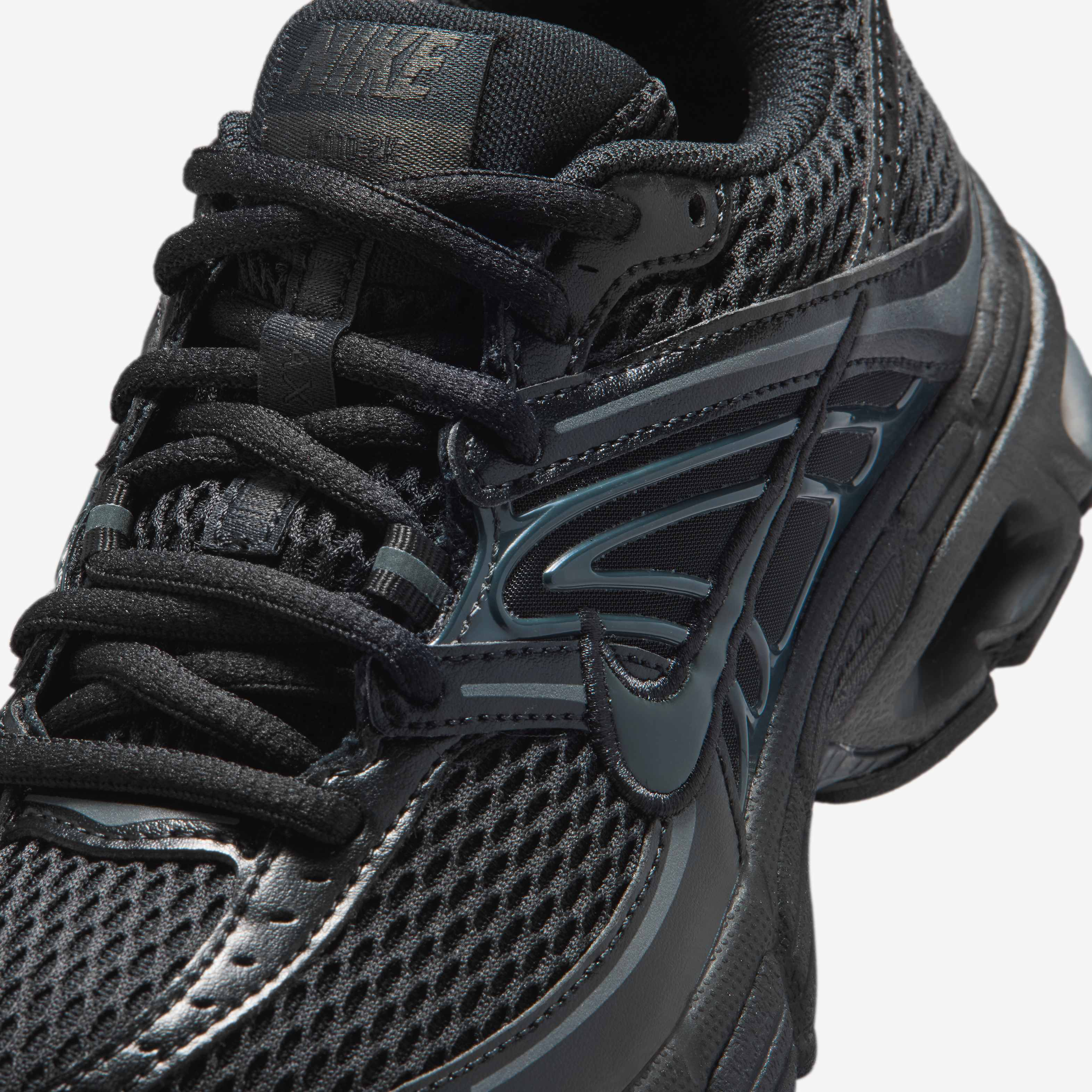 Nike Air Max Moto 2K image number 6