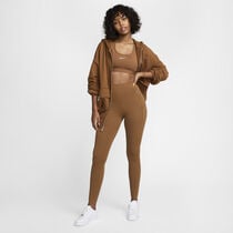 Nike Universa
