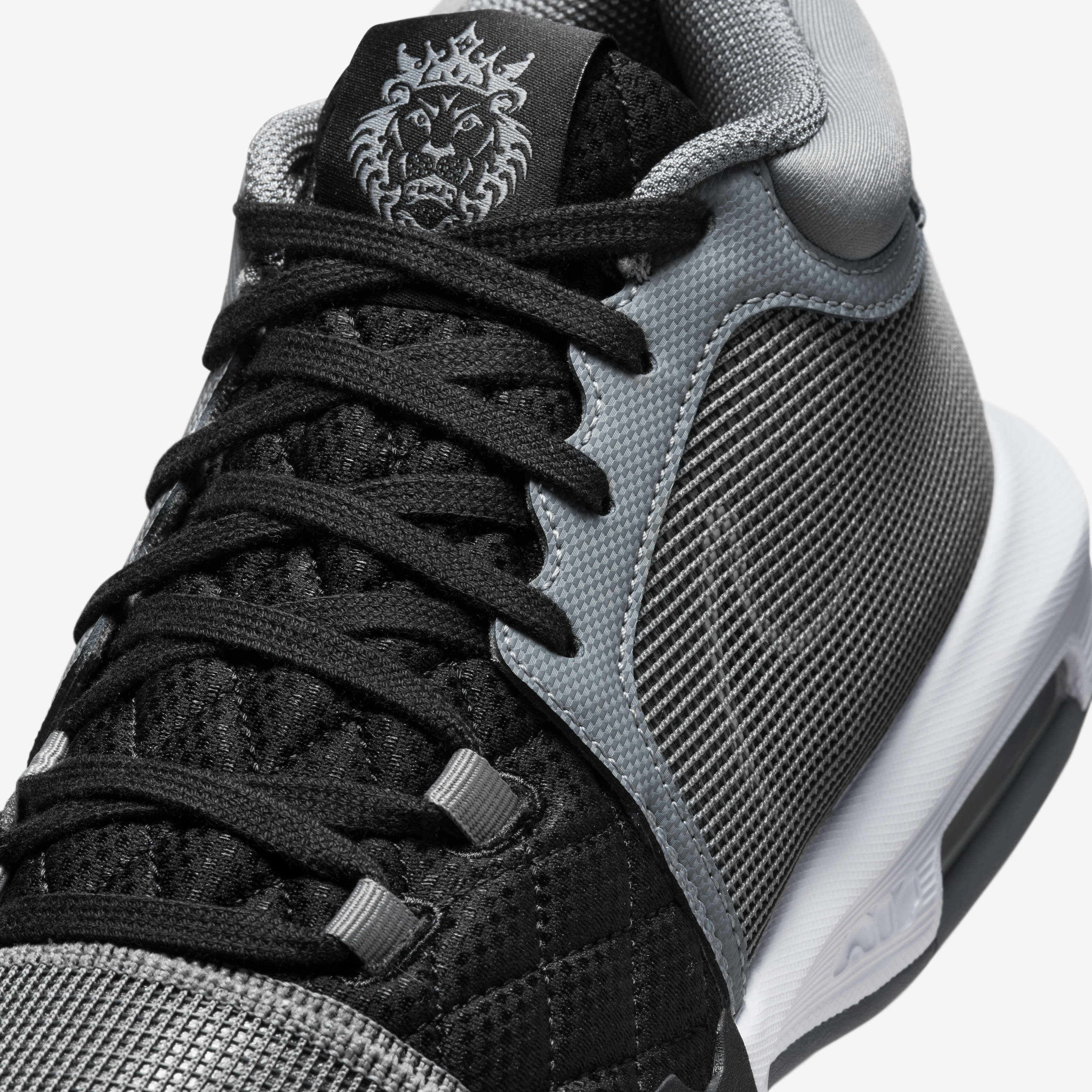 LeBron Witness 8 image number 6