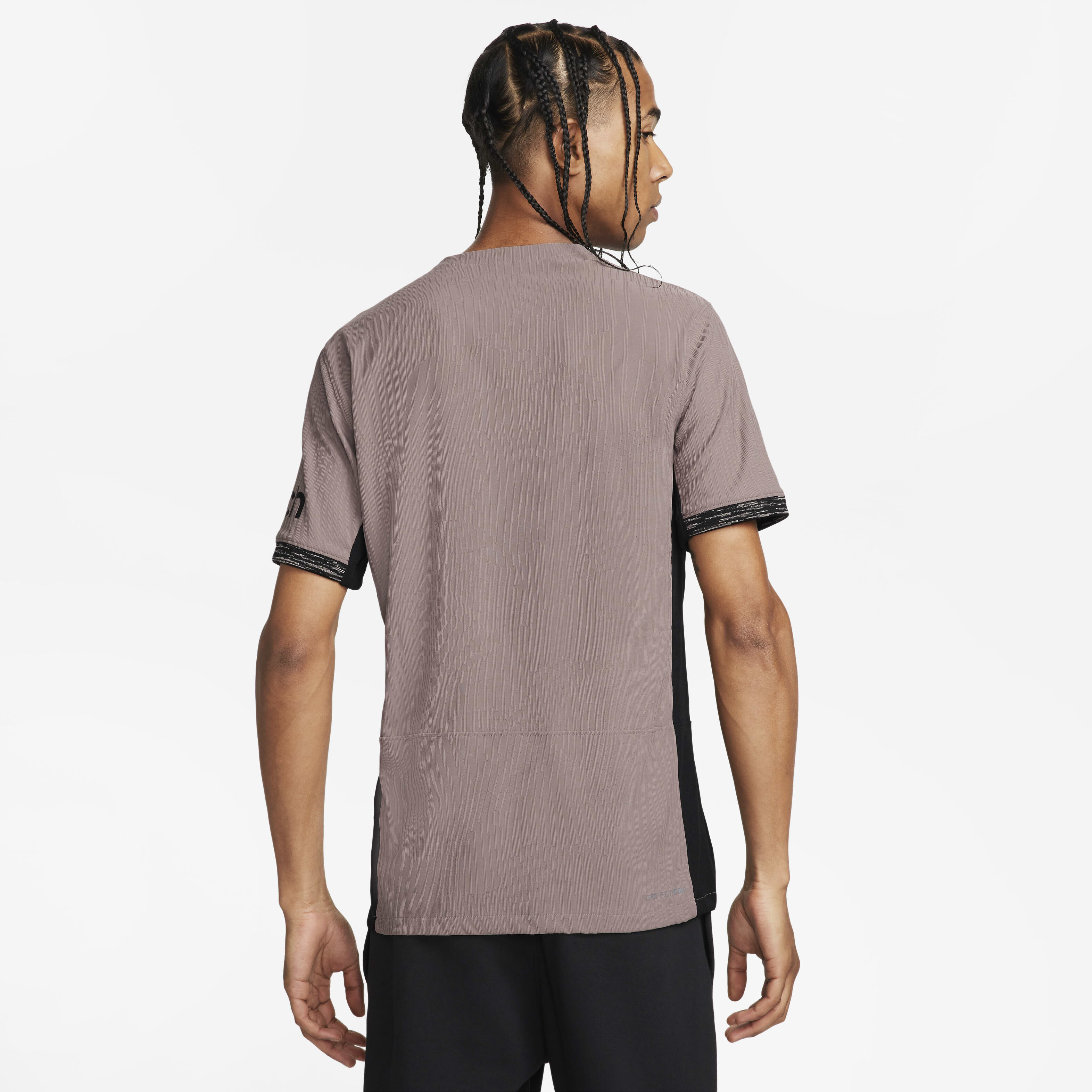 توتنهام هوتسبير 2023/24 ماتش البديل image number 1