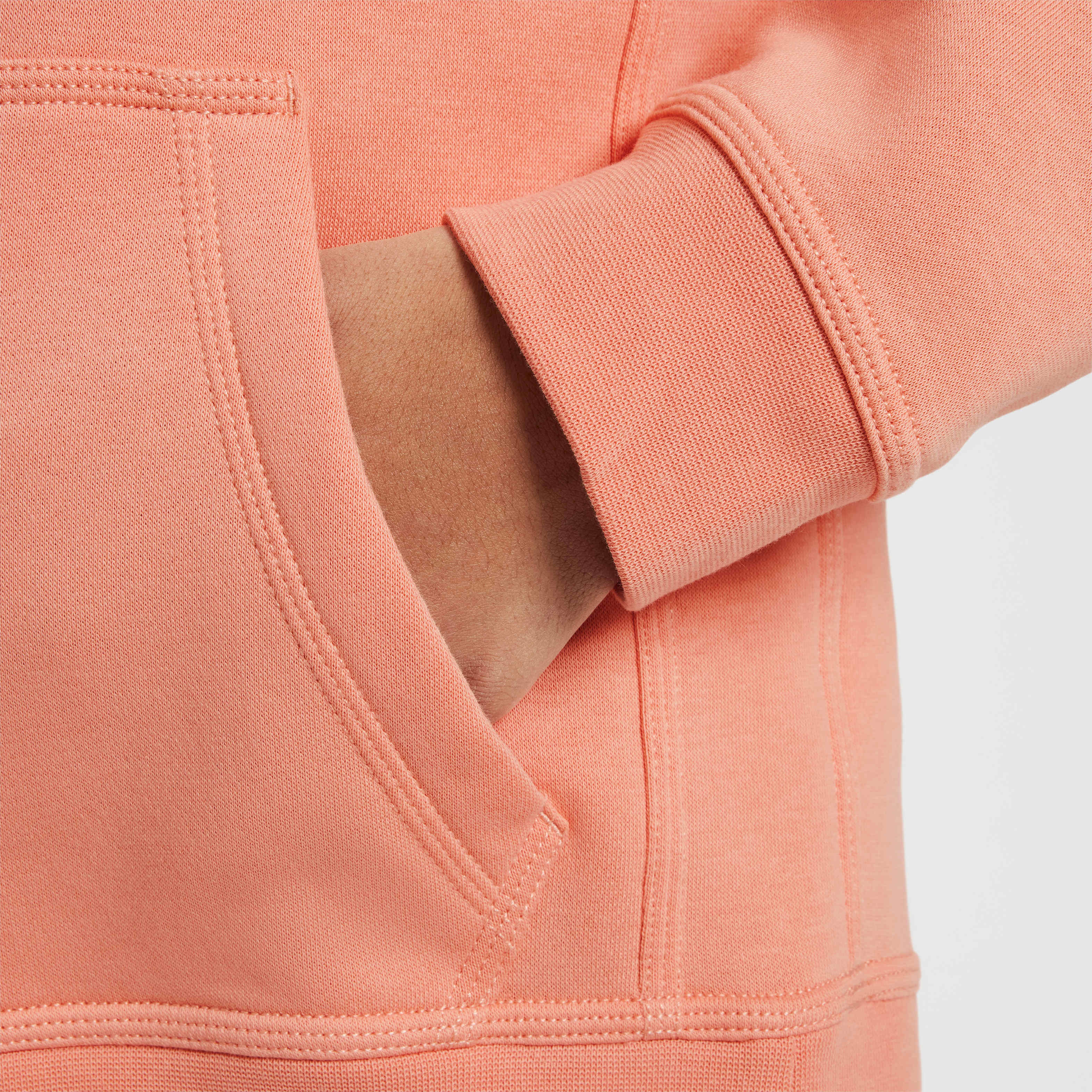 Chelsea F.C. Club Special Edition image number 3