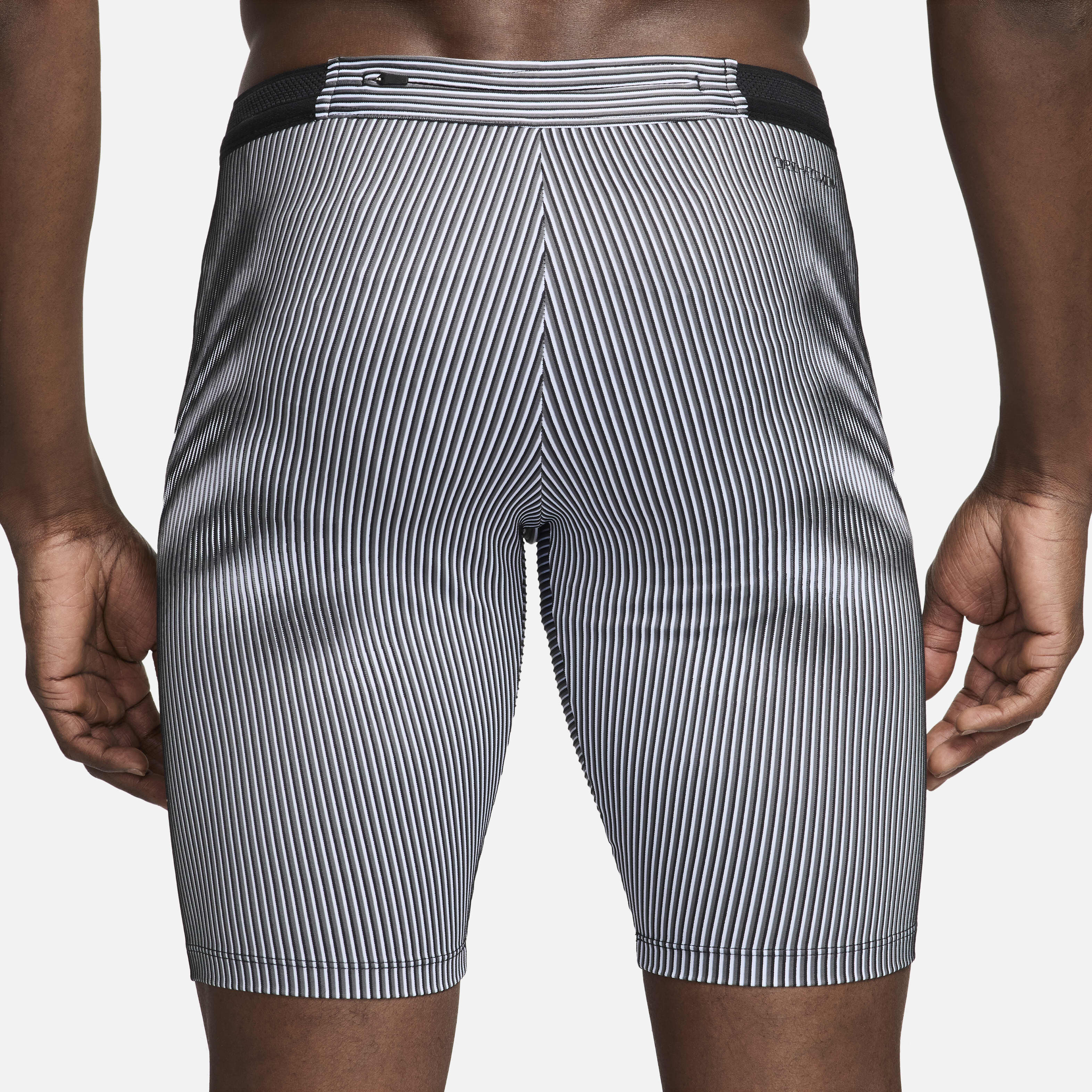 Nike AeroSwift image number 2