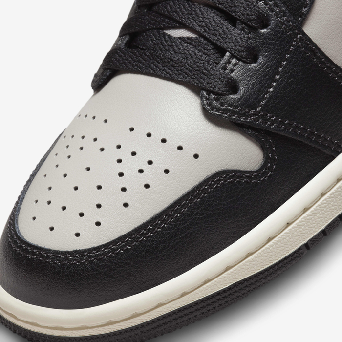 Air Jordan 1 Mid image number 6 Air Jordan 1 Mid image number 6