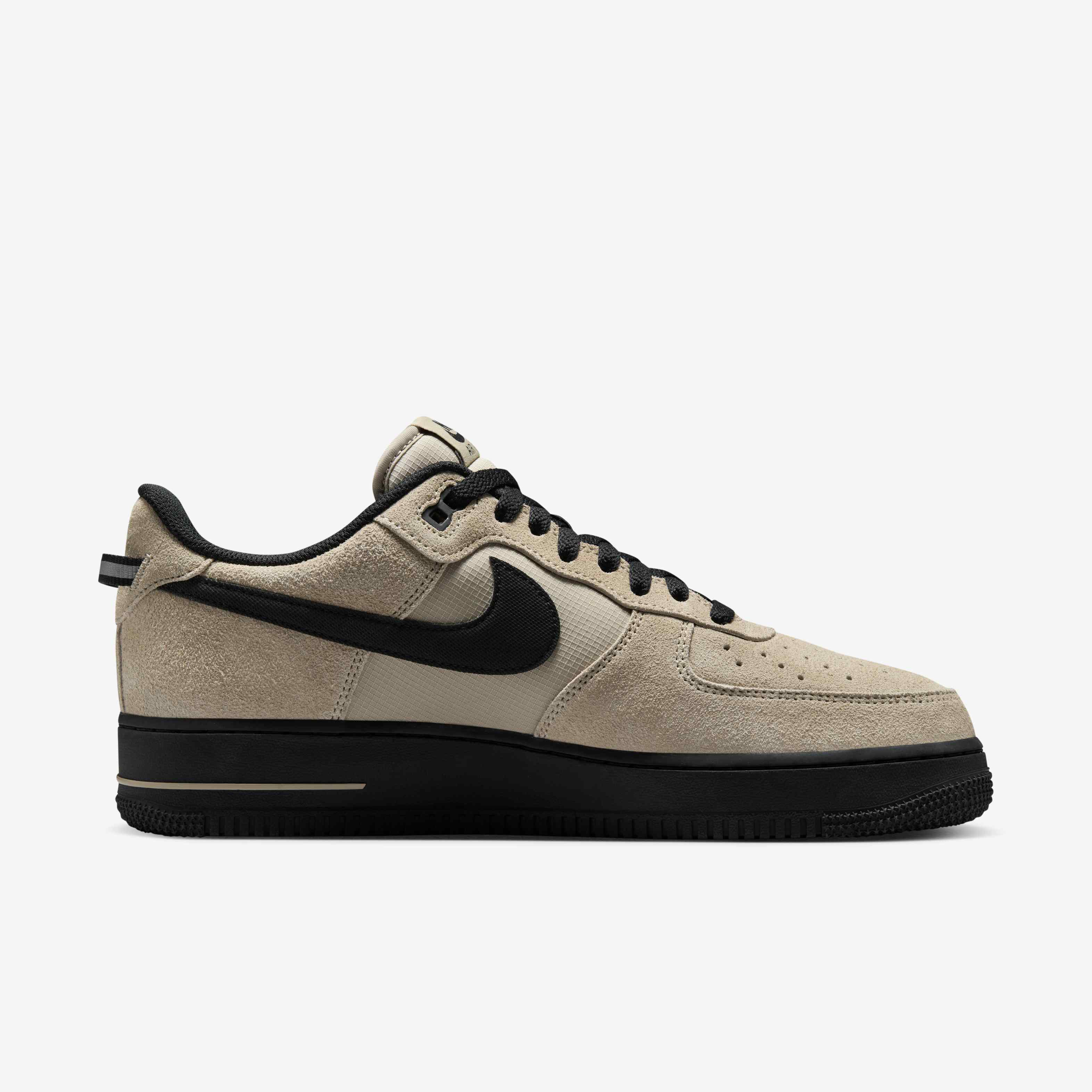 Nike Air Force 1 '07 LV8 image number 2