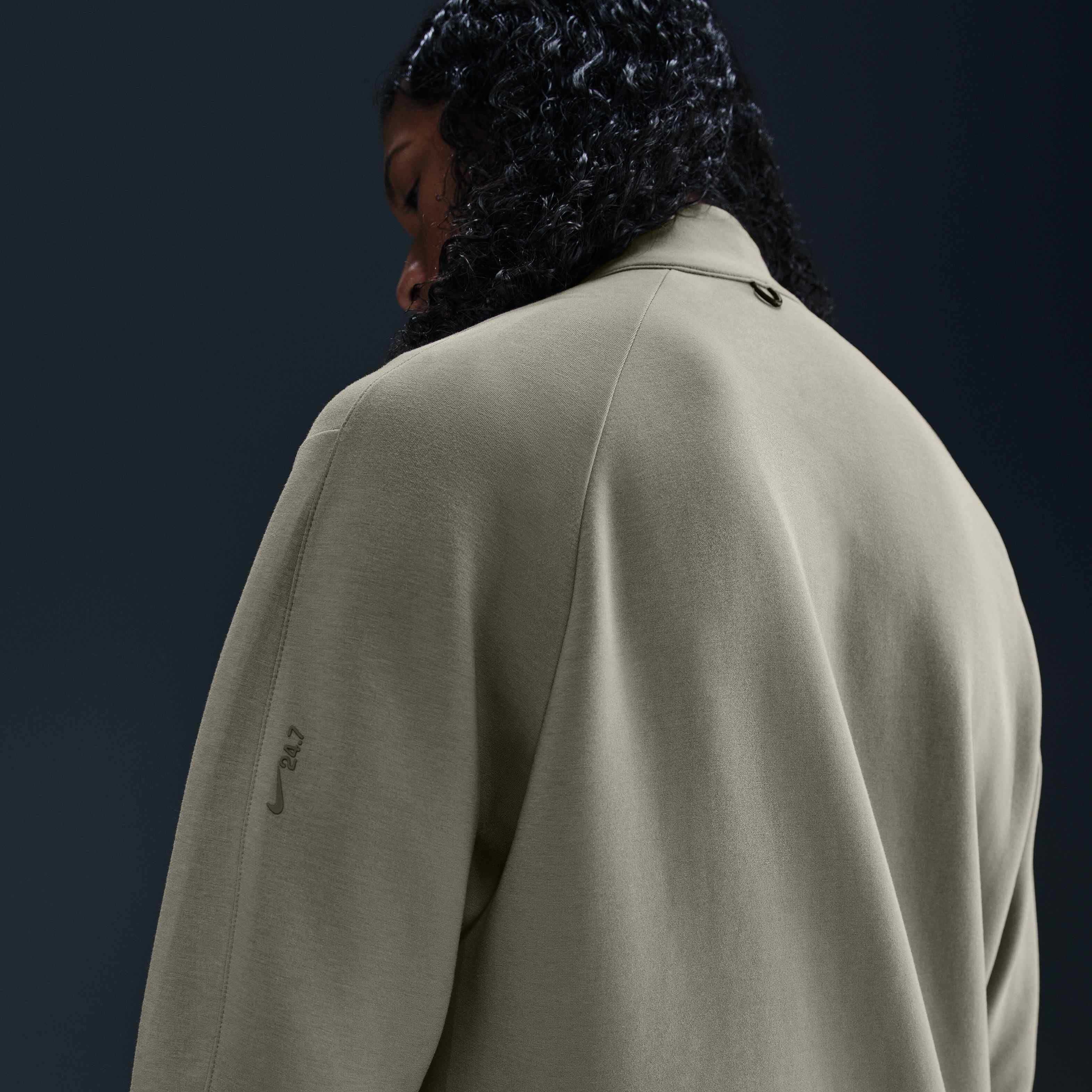 نايكي 24.7 امبوسبلي سوفت image number 5