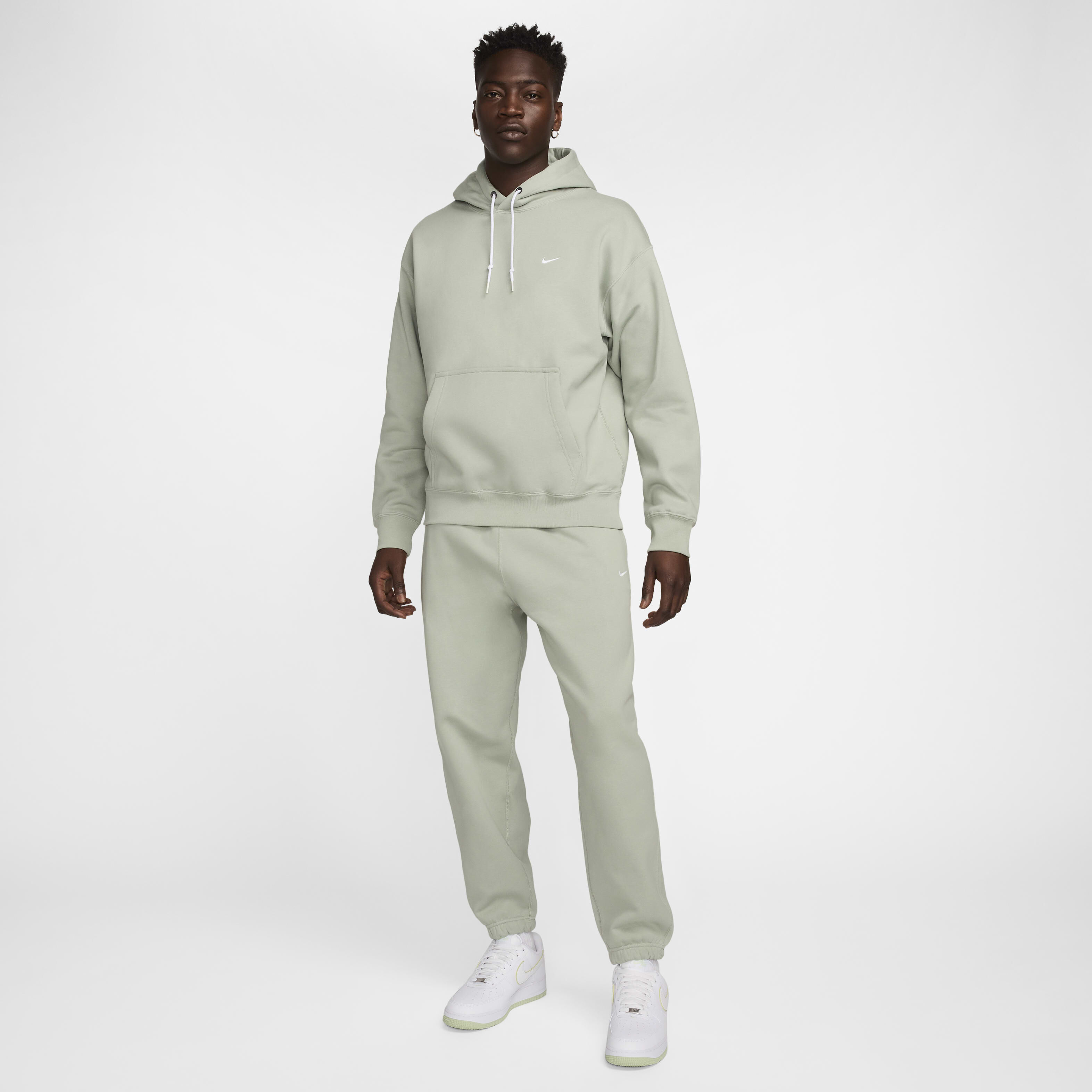 نايكي سولو سووش image number 6