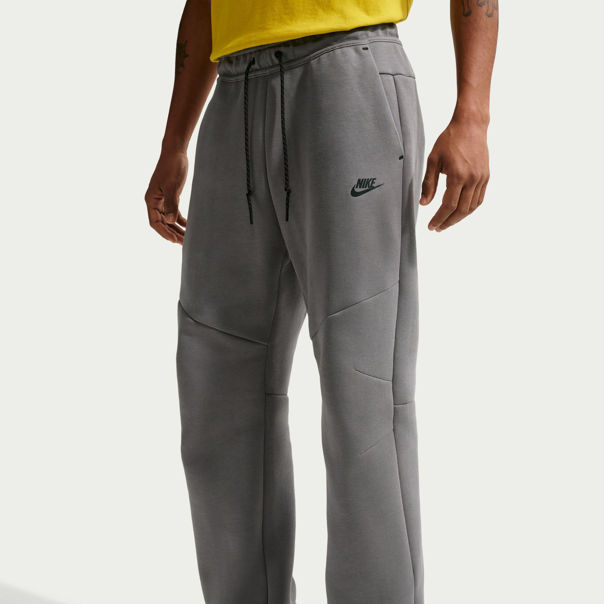 Nike Tech image number 3