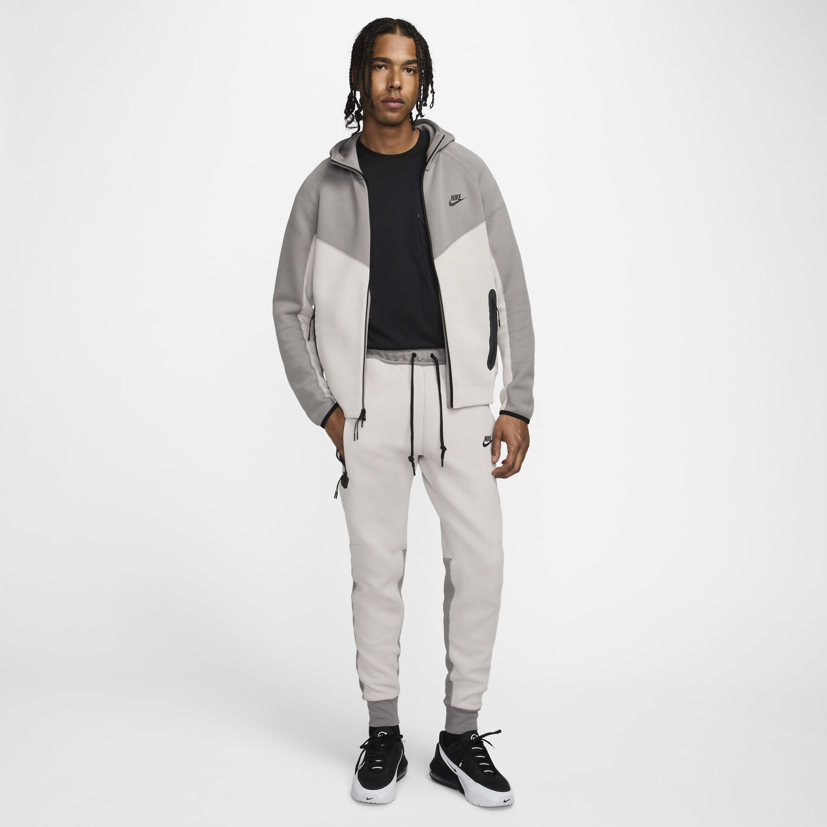 Nike jacket and joggers discount