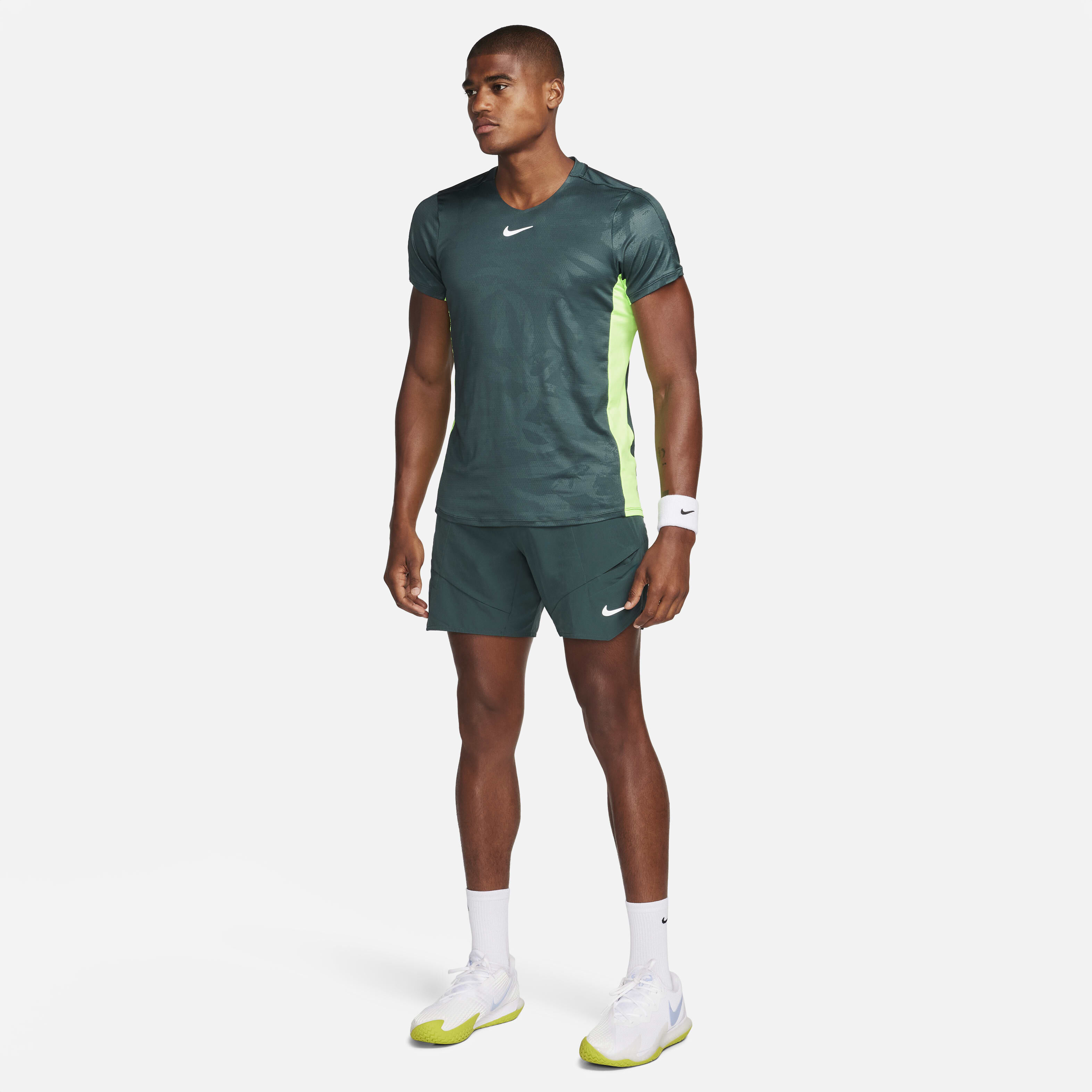 NikeCourt Dri-FIT Advantage image number 4