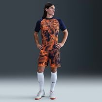 نايكي أكاديمي بلس